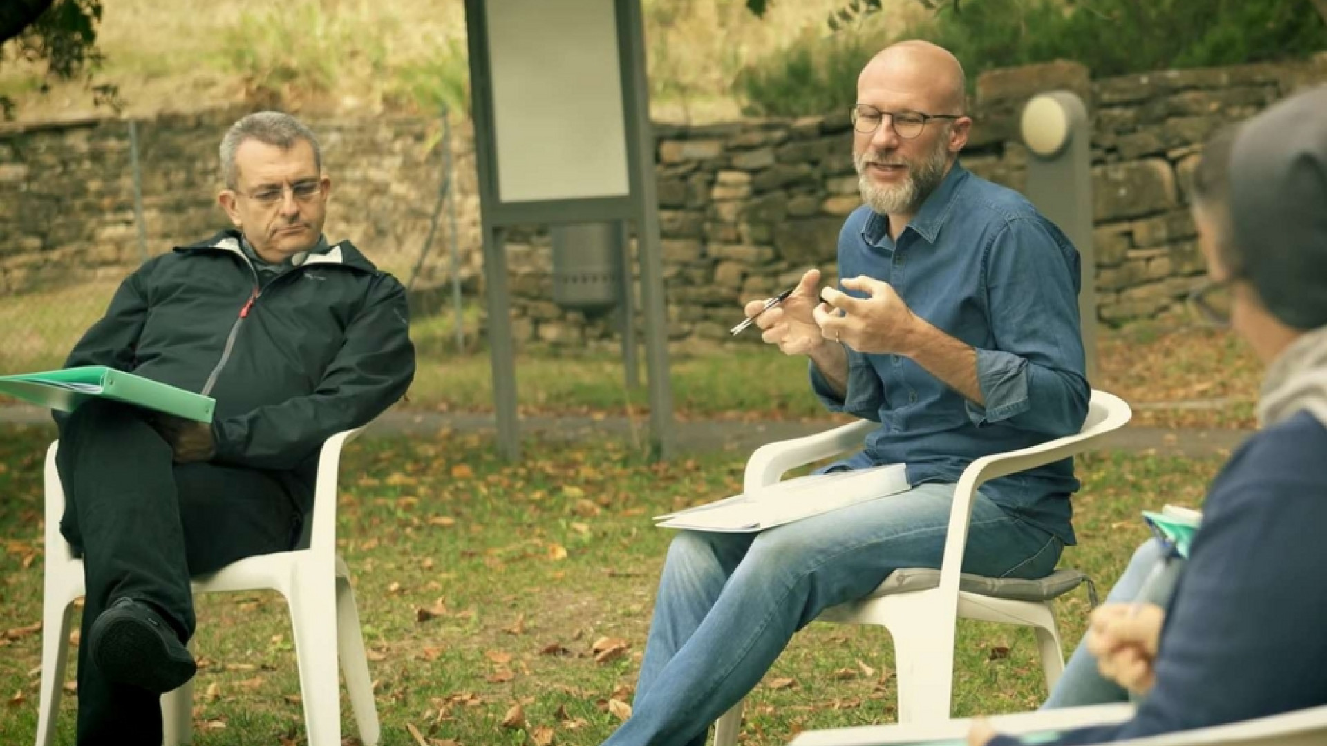 Immagine di Idee diverse, scelte condivise: un manuale per i gruppi e le comunità