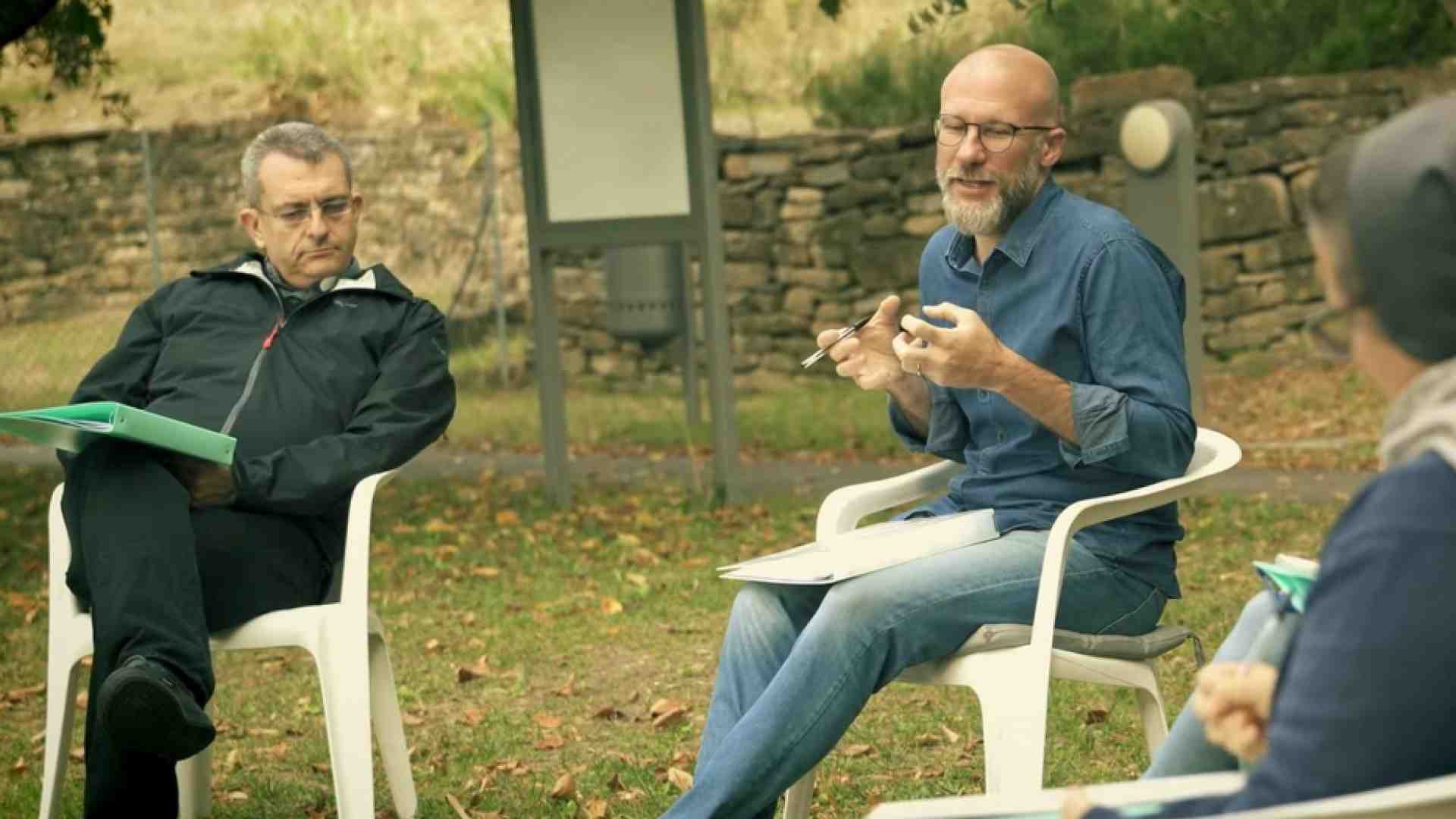Immagine di Idee diverse, scelte condivise: un manuale per i gruppi e le comunità
