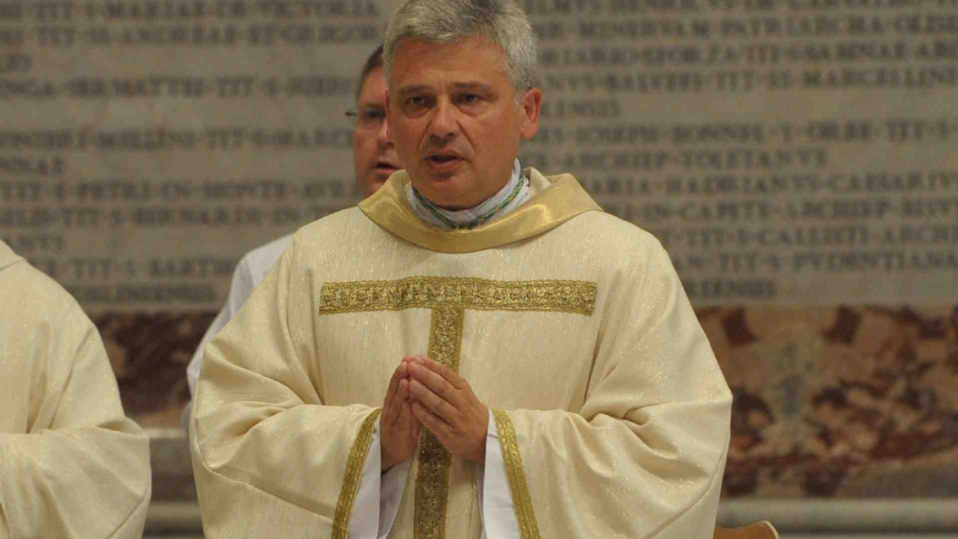 Immagine di Krajewski celebrerà la via Crucis dove la guerra ha fatto più male