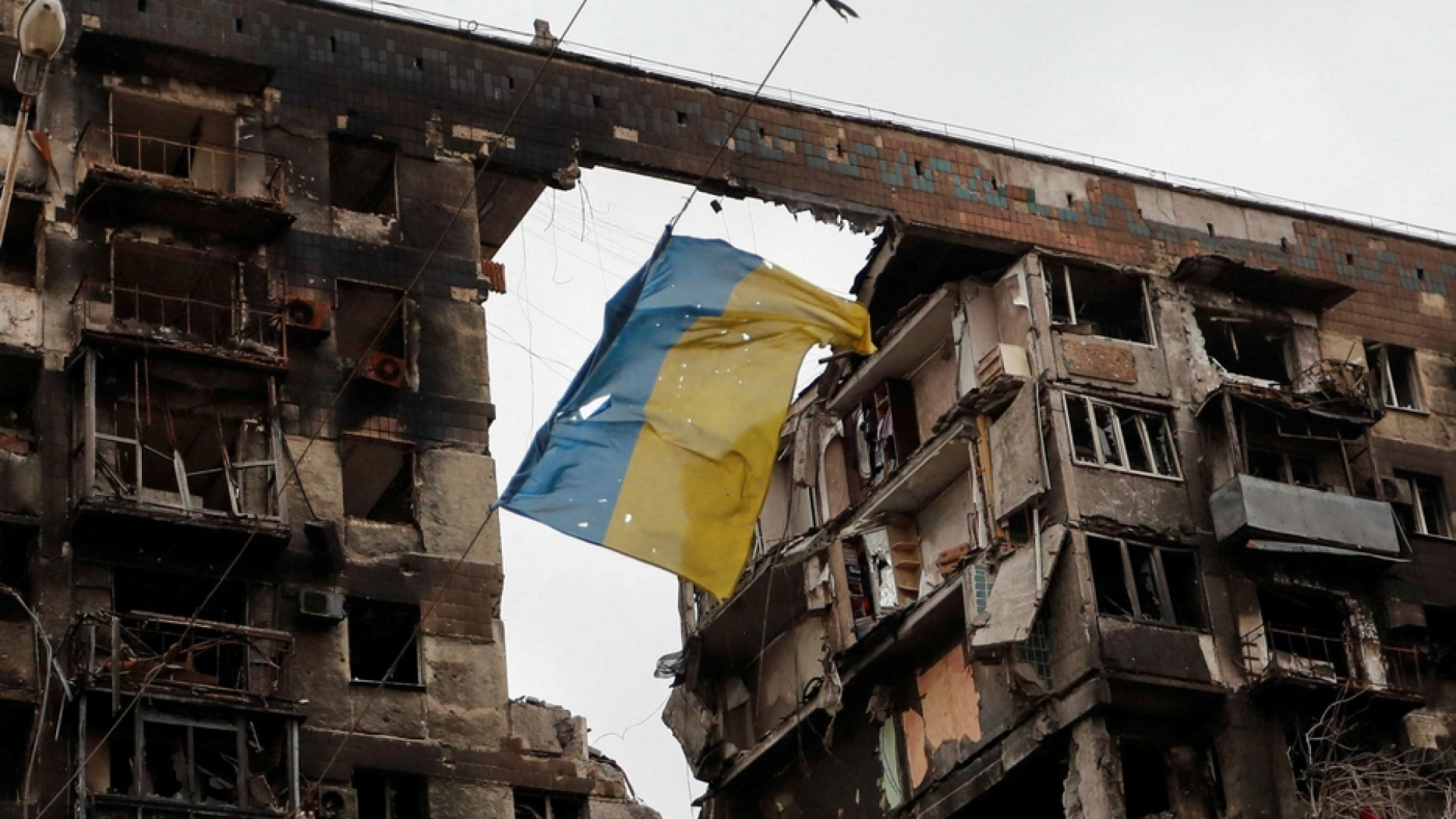 Immagine di Zelensky: prepararsi a minaccia nucleare. Mosca espelle 18 diplomatici Ue
