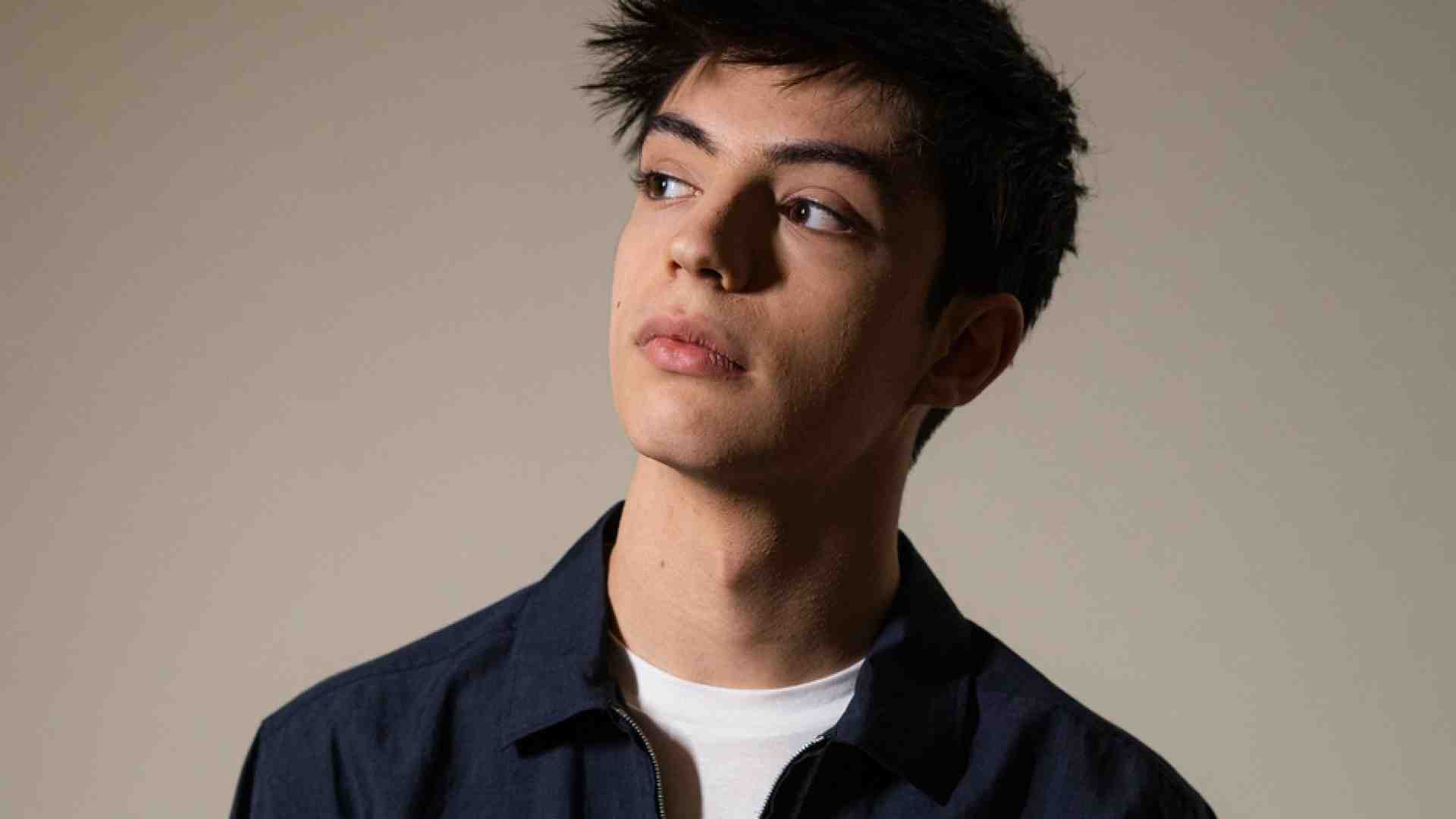 Immagine di Matteo Romano, da Sanremo a San Pietro con il Papa