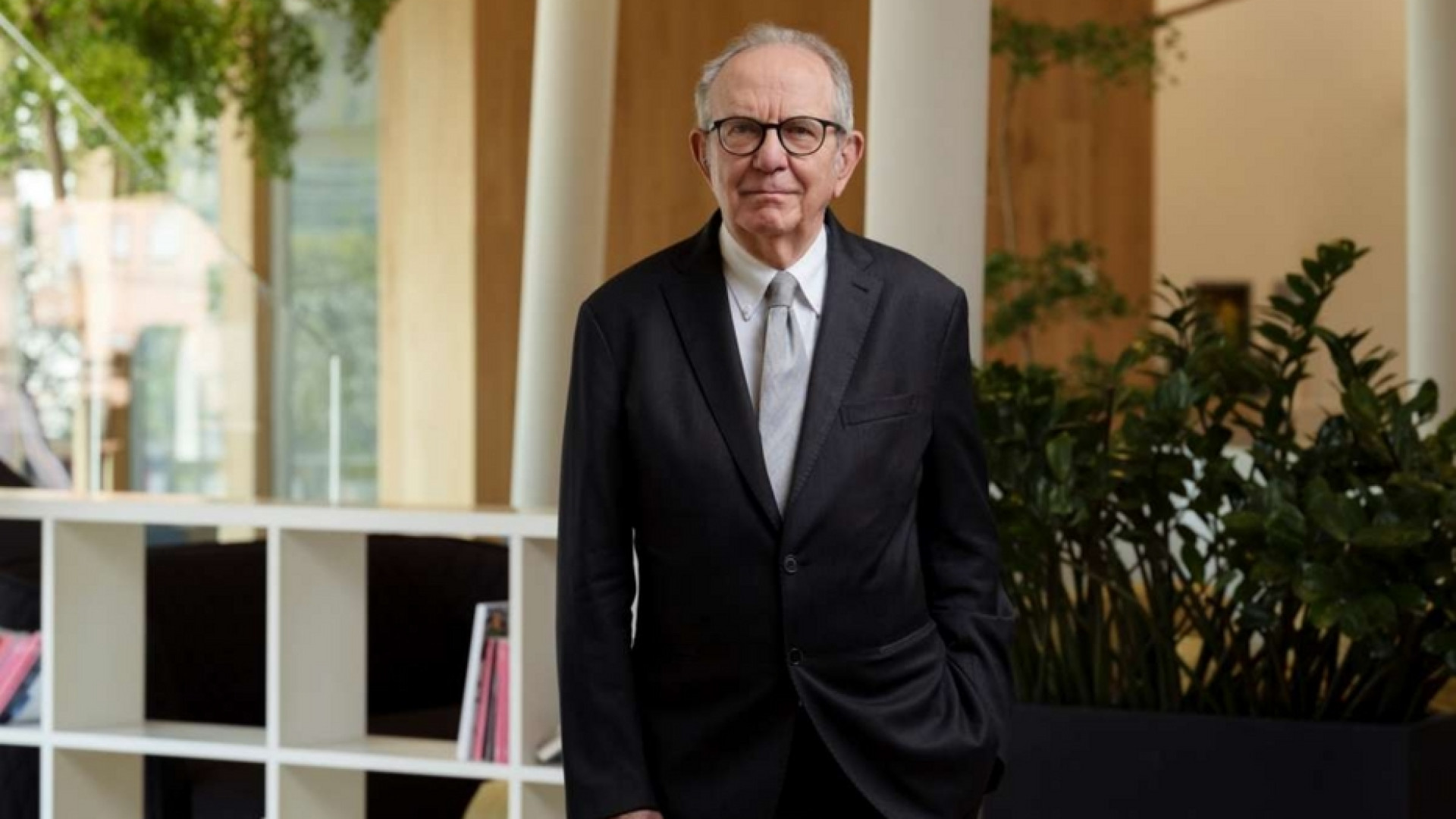 Immagine di Pier Carlo Padoan: «Sistemi resilienti e capitale sociale ricette anti-crisi»