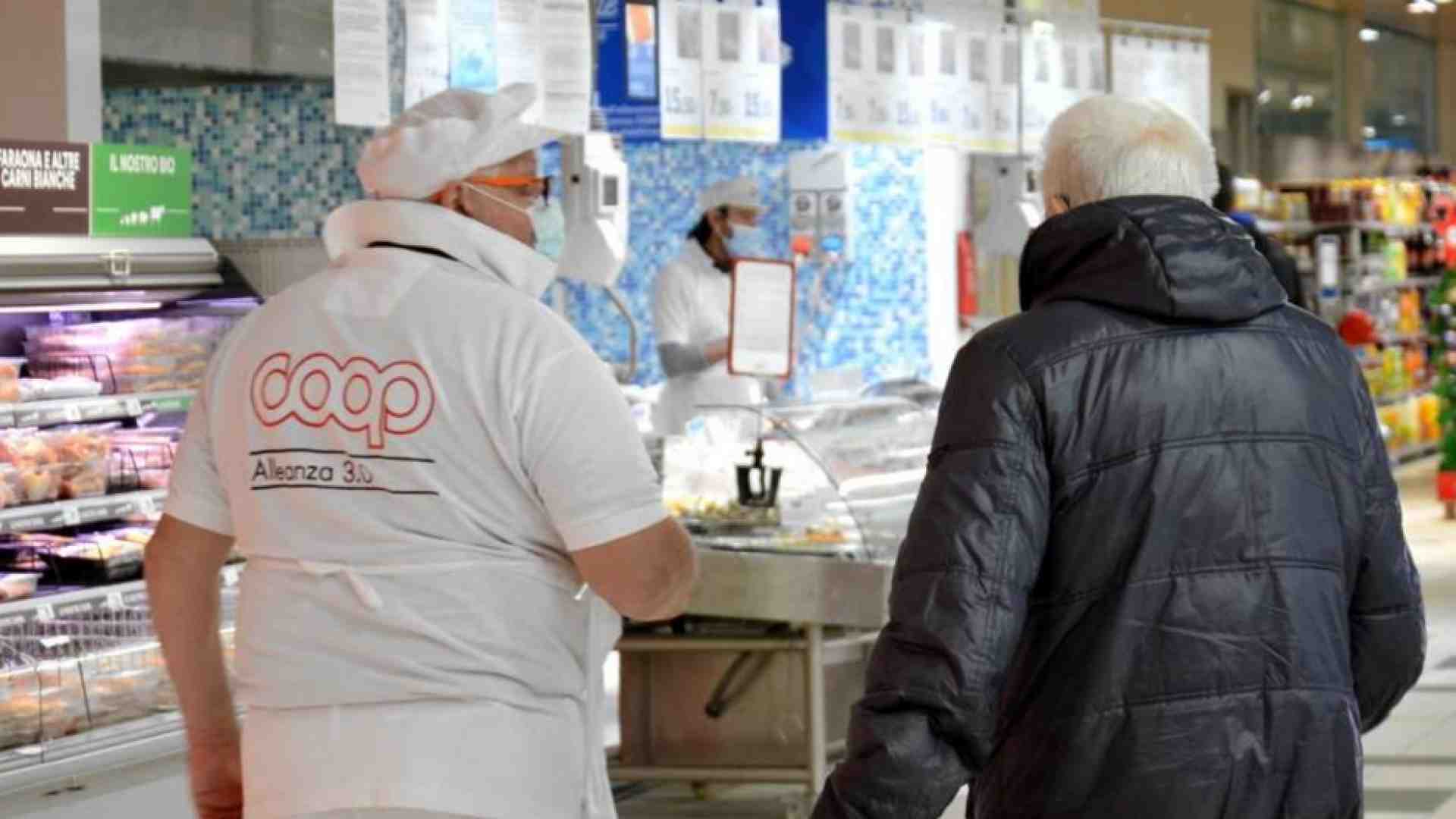 Immagine di Anziani con demenza al supermercato senza paure
