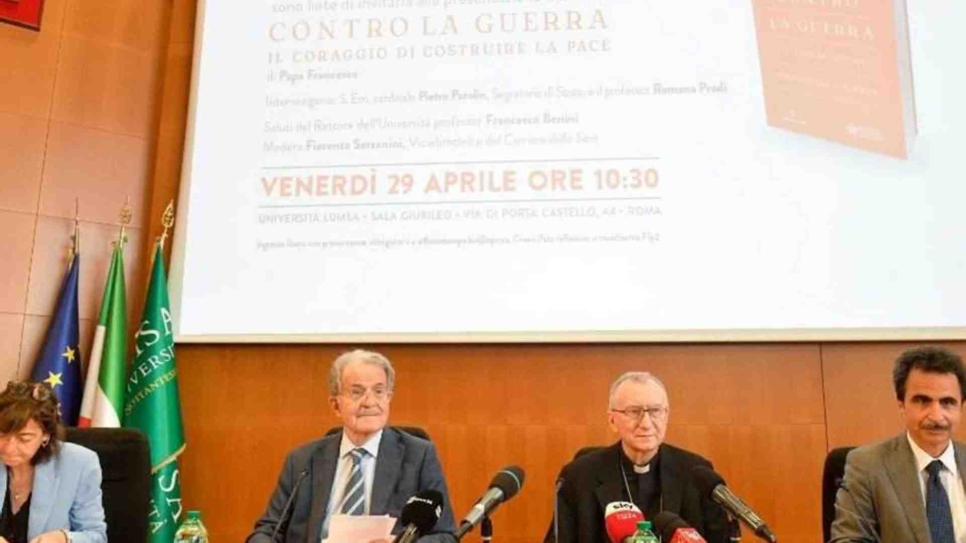 Immagine di Parolin: diritto alla difesa, ma limitarsi alle armi è una risposta debole