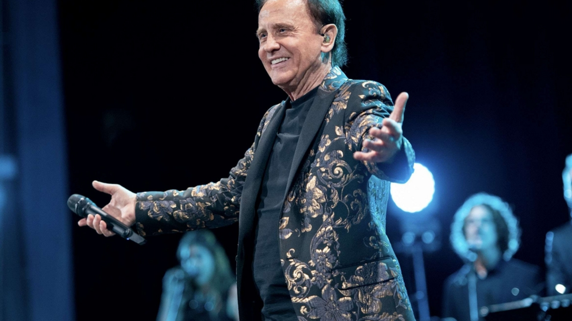 Immagine di Roby Facchinetti: «Musica sinfonica per curare l'anima»