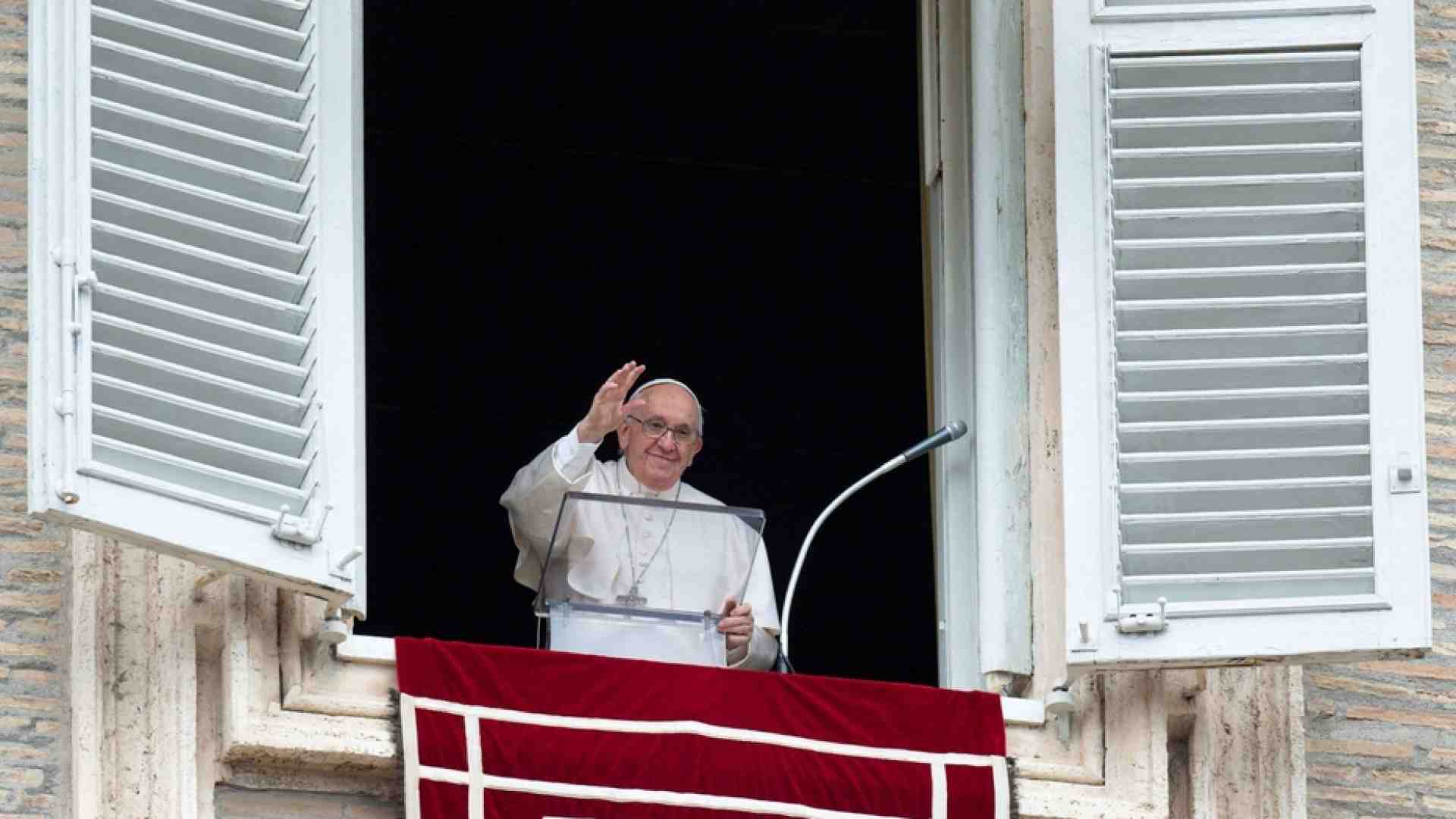 Immagine di Il Papa: piango per le sofferenze del popolo ucraino. Chi cerca la pace?