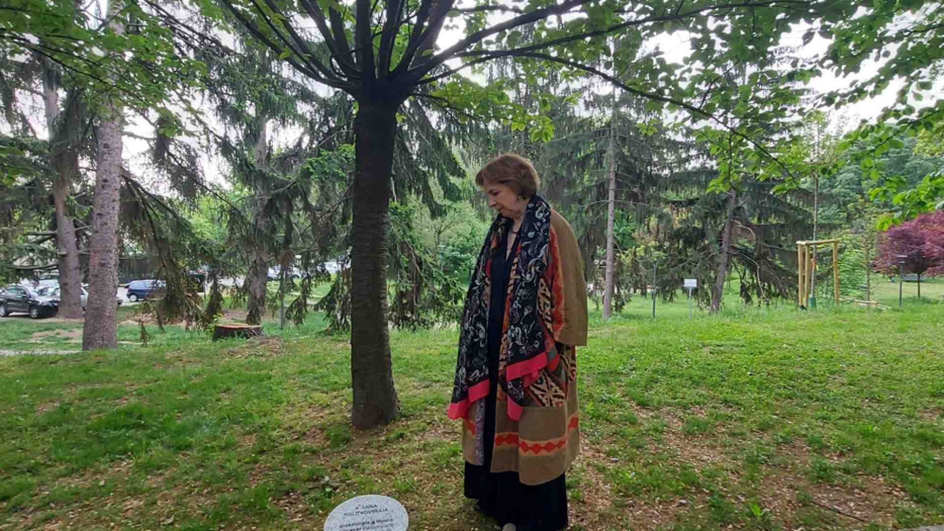 Immagine di La giornalista russa Zoja Svetova: «In esilio se scrivo di Ucraina»