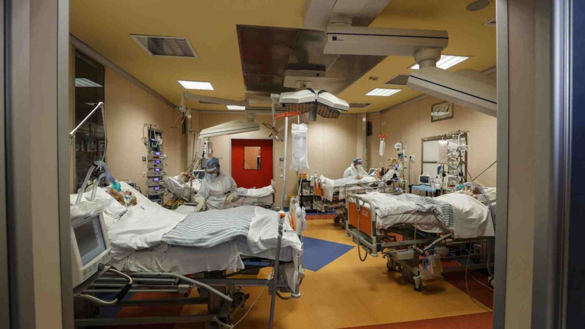 Immagine di Oms: la pandemia frena a livello globale ma i morti sono più di quelli ufficiali