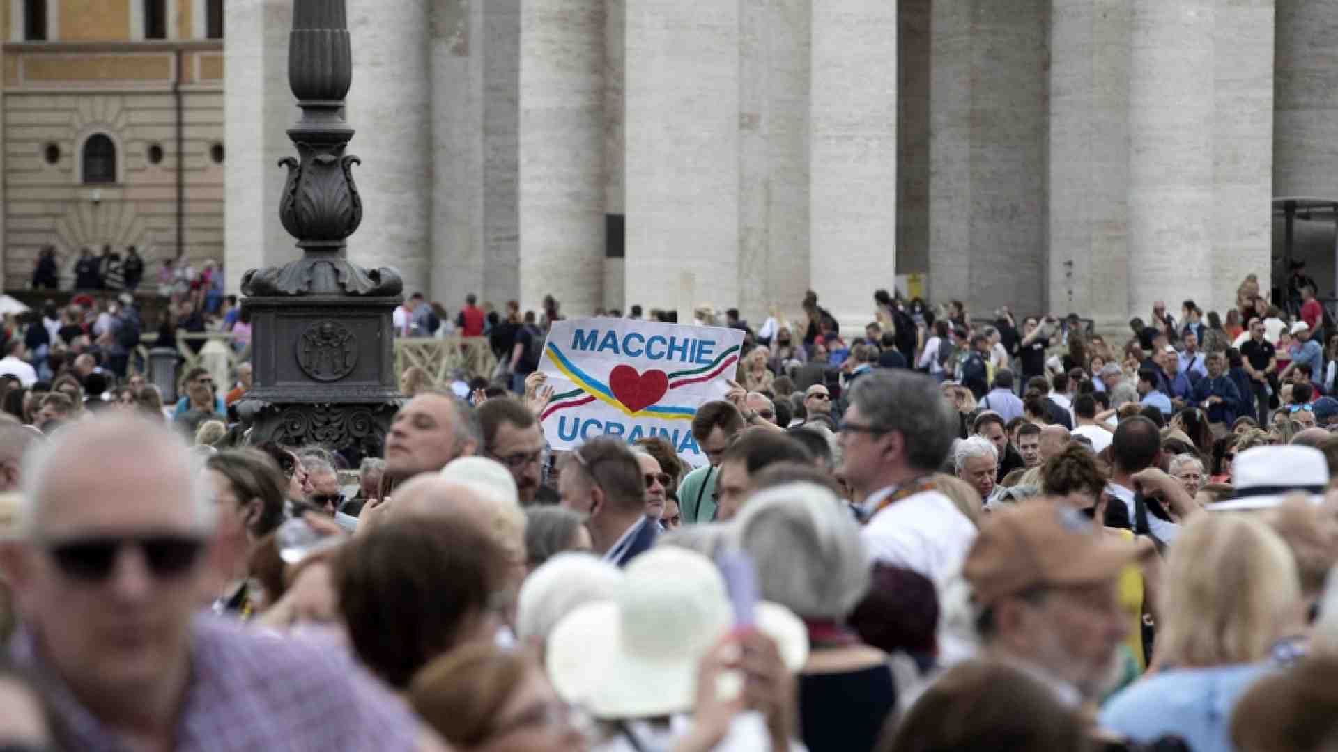Immagine di Il Papa: si preghi il Rosario per la pace e contro la pazzia della guerra
