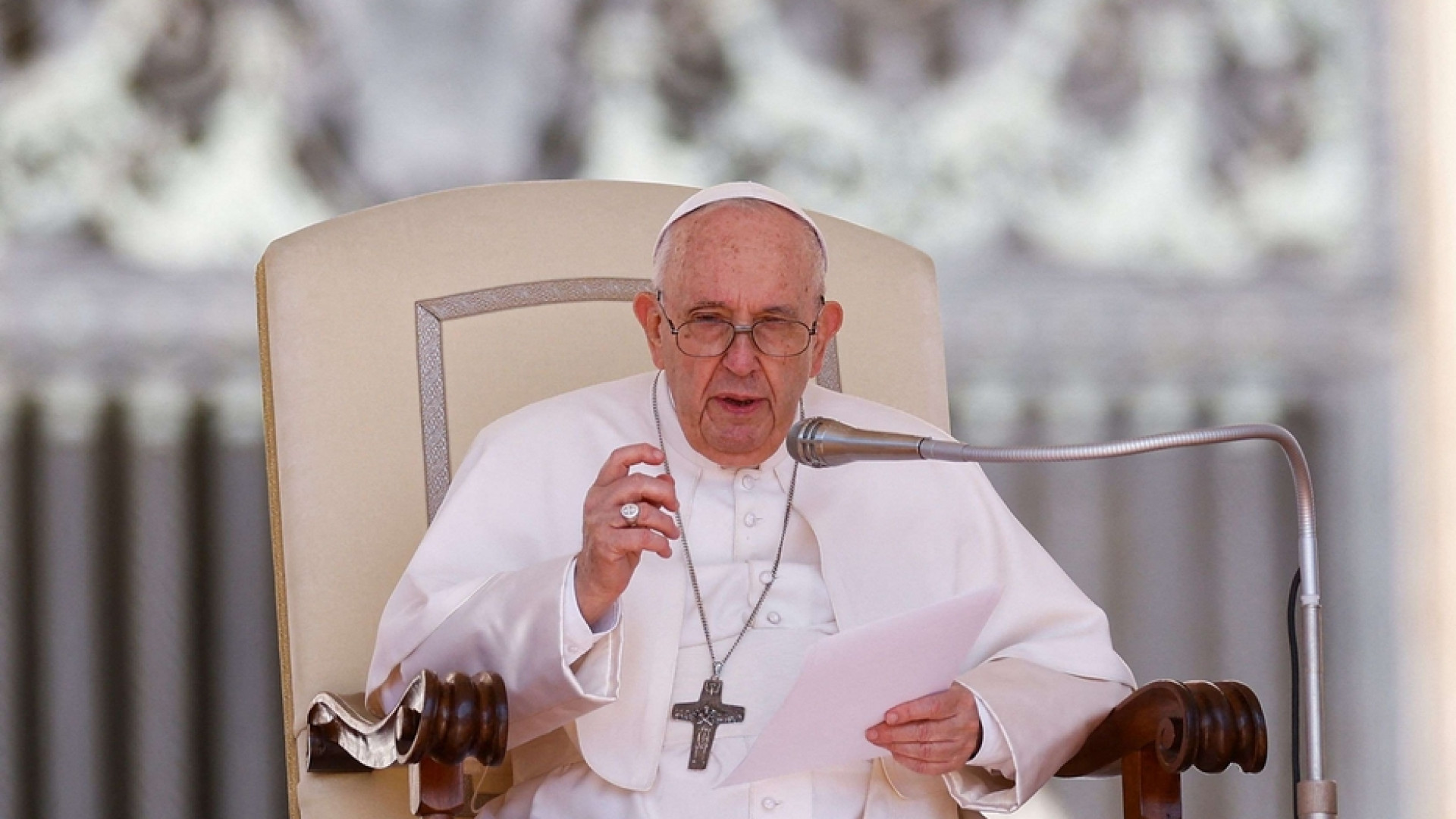 Immagine di Il Papa: donne coraggiose, nonne fonte di saggezza