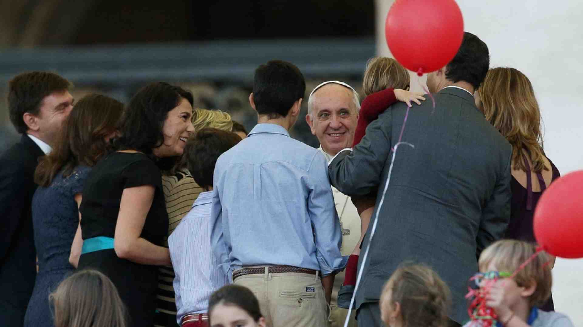 Immagine di Il Papa: misure concrete per invertire la rotta dell'inverno demografico