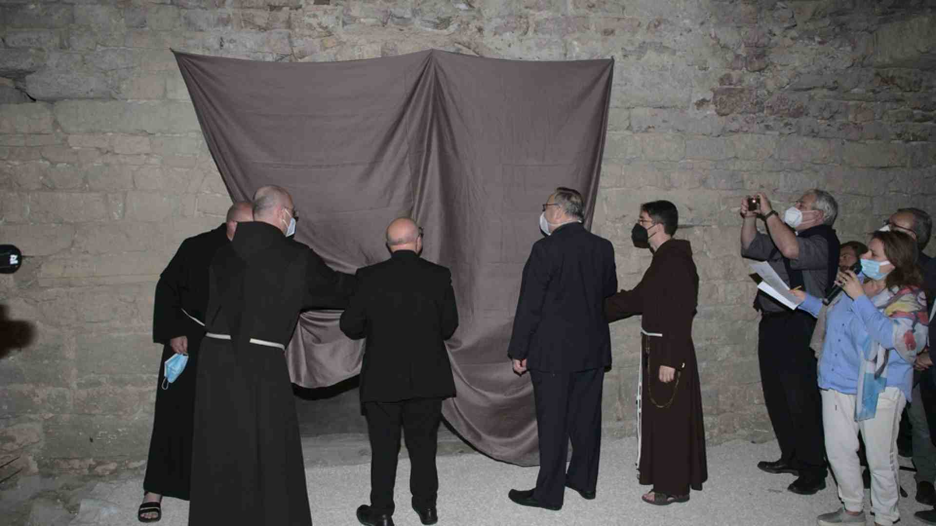 Immagine di Riaperta 800 anni dopo la porta dell'episcopio dove passò il Poverello