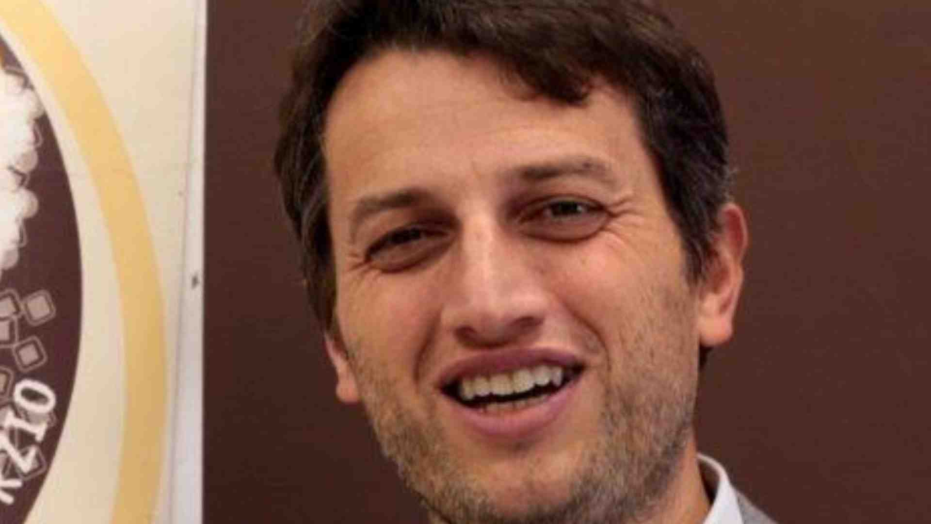 Immagine di Salvador del nostro tempo (disarmare prima i violenti)