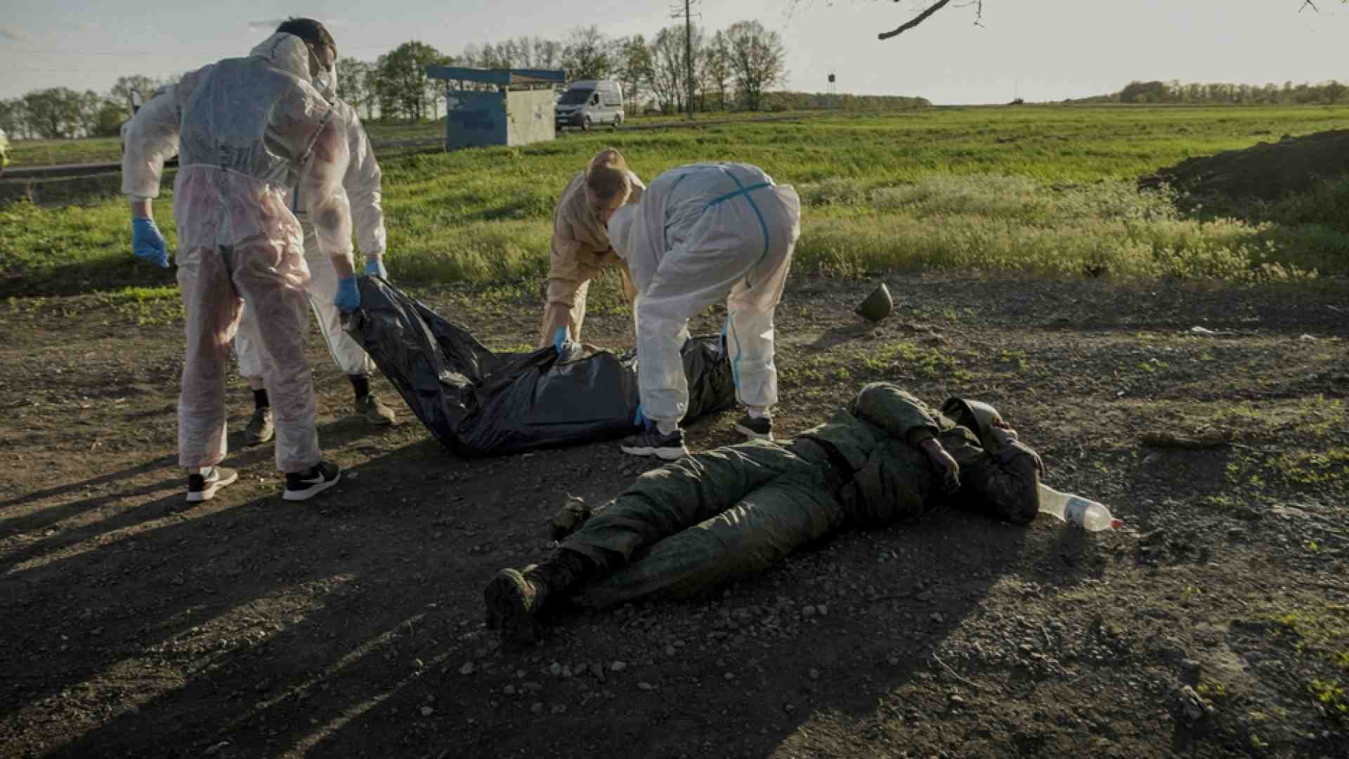 Immagine di I volti straziati dei morti russi svelano la menzogna della guerra