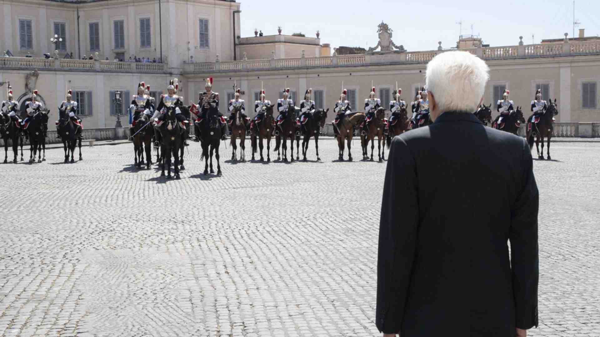 Immagine di 2 giugno, le parole di Mattarella: porre fine alla insensatezza della guerra