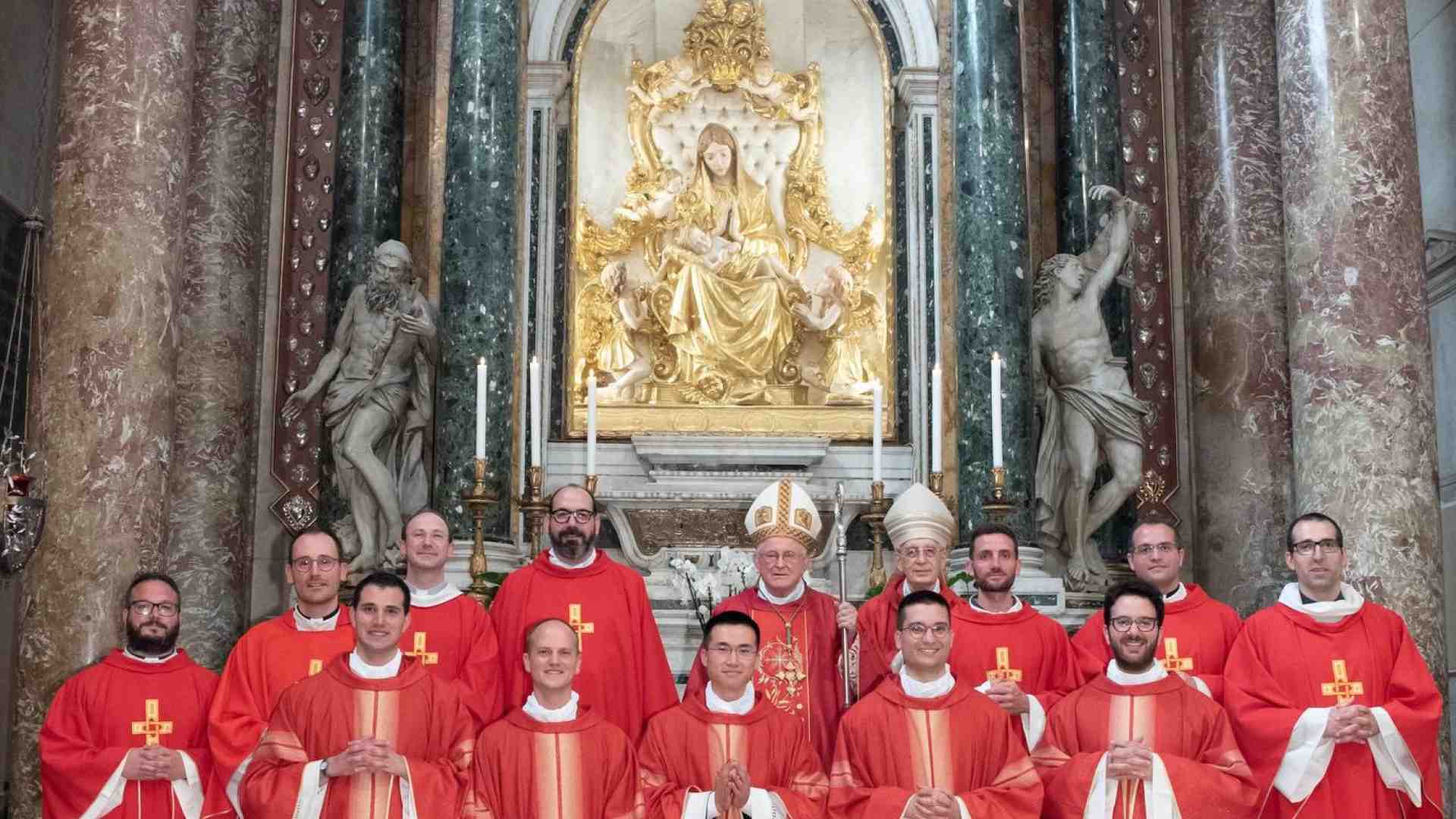 Immagine di Il vescovo di Verona Giuseppe Zenti ha ordinato cinque nuovi preti
