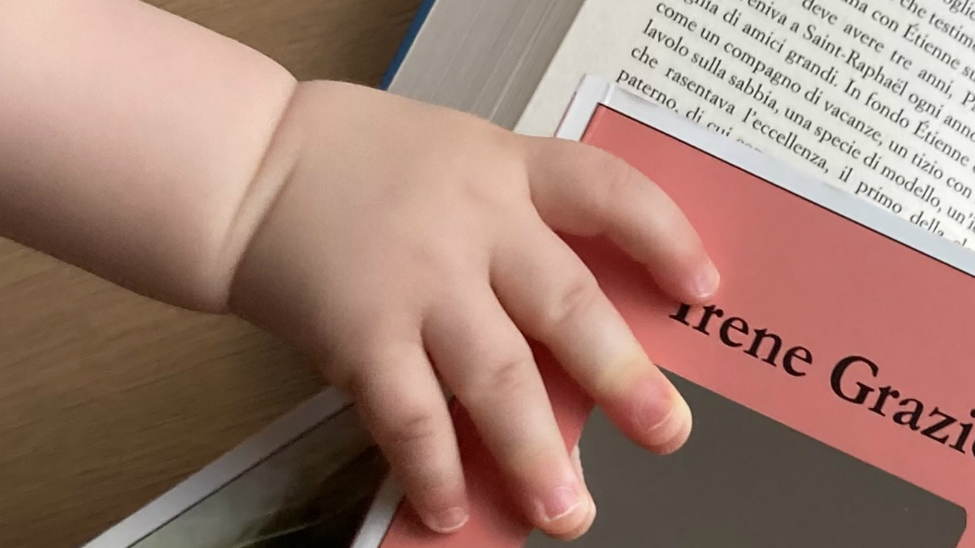 Immagine di Maia, nei panni dell’influencer