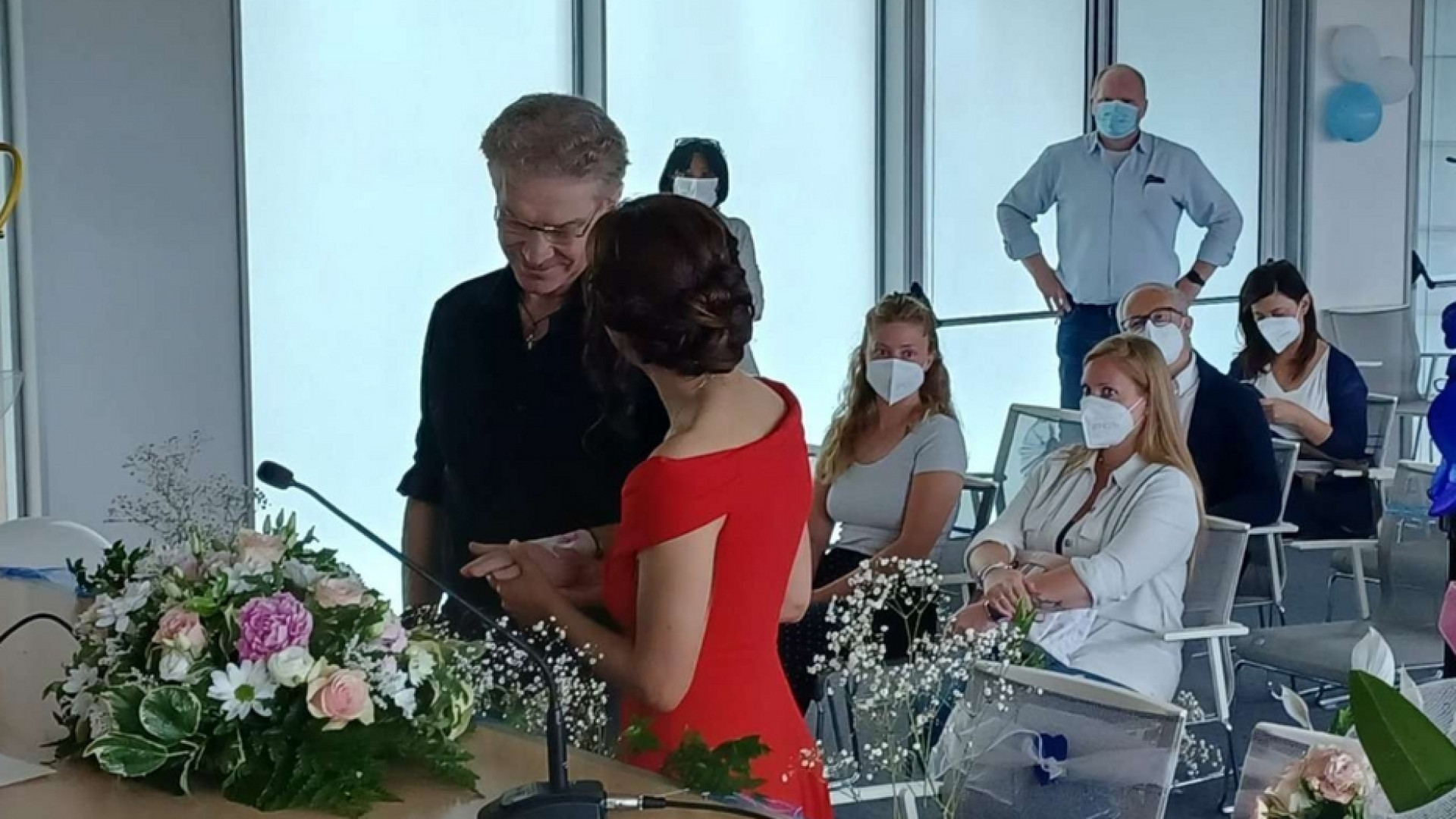 Immagine di Vita da manager, l’infarto che ribalta tutto, le nozze in ospedale...