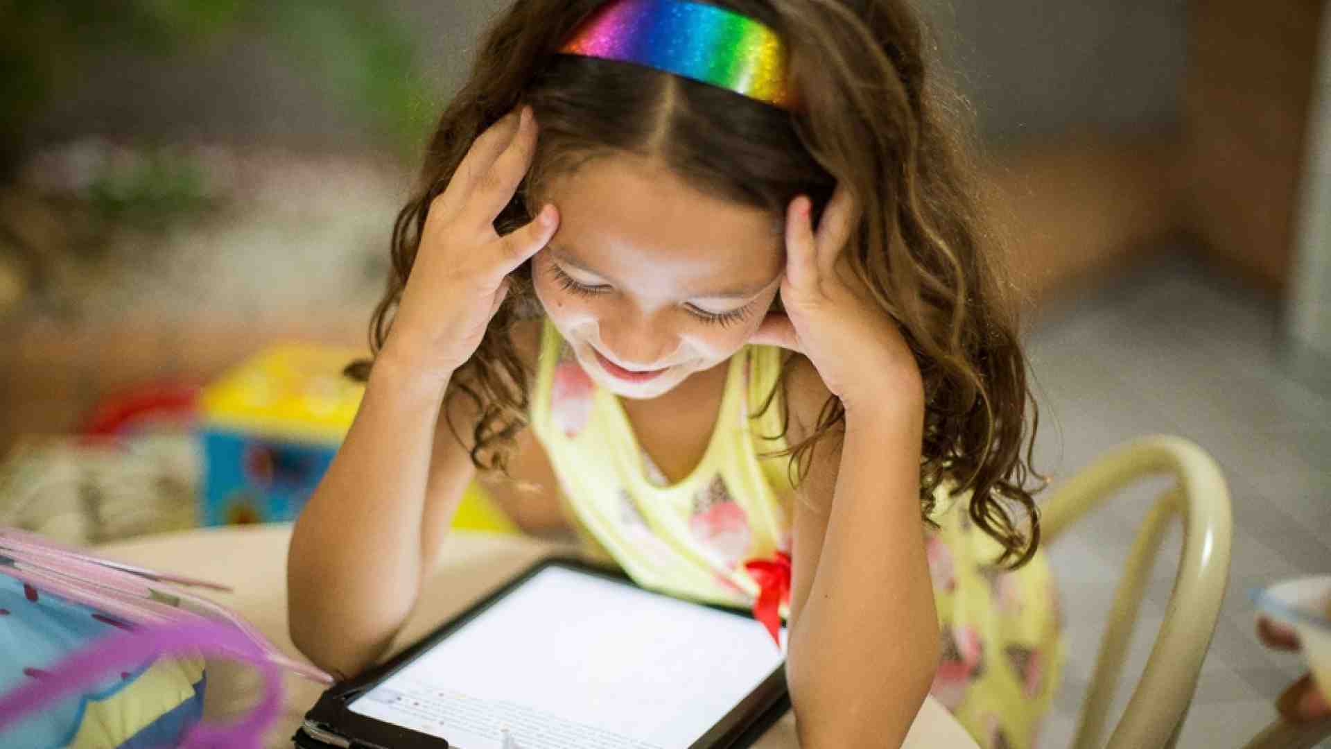 Immagine di Baron: «La lettura su carta vince sul digitale»