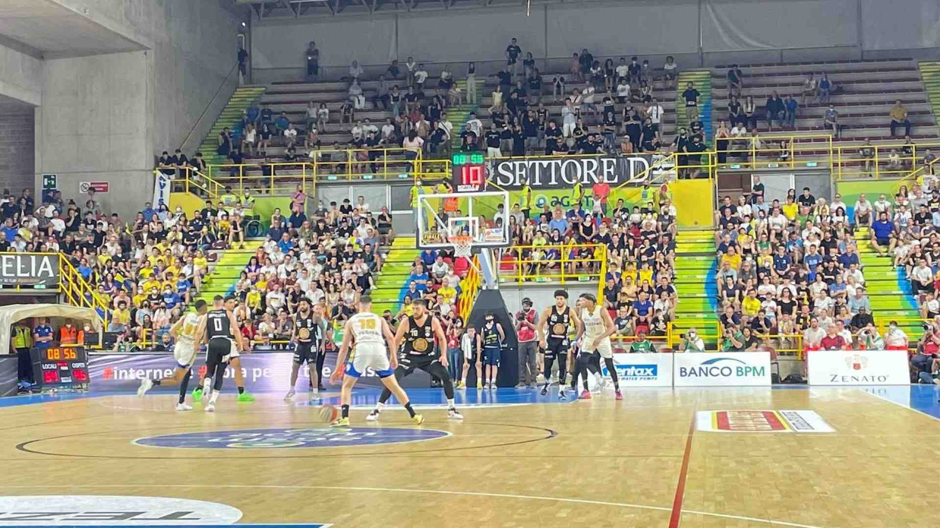 Immagine di Sconfitta Udine, per la Tezenis è Serie A