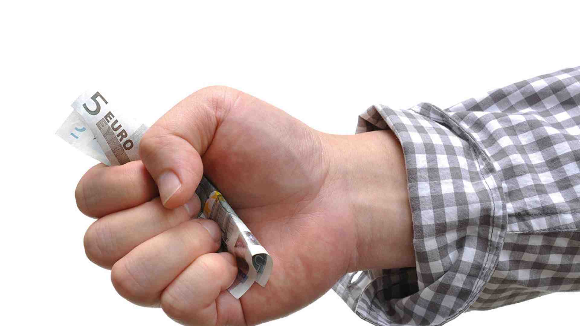 Immagine di Paghe troppo basse: soluzioni poco serie
