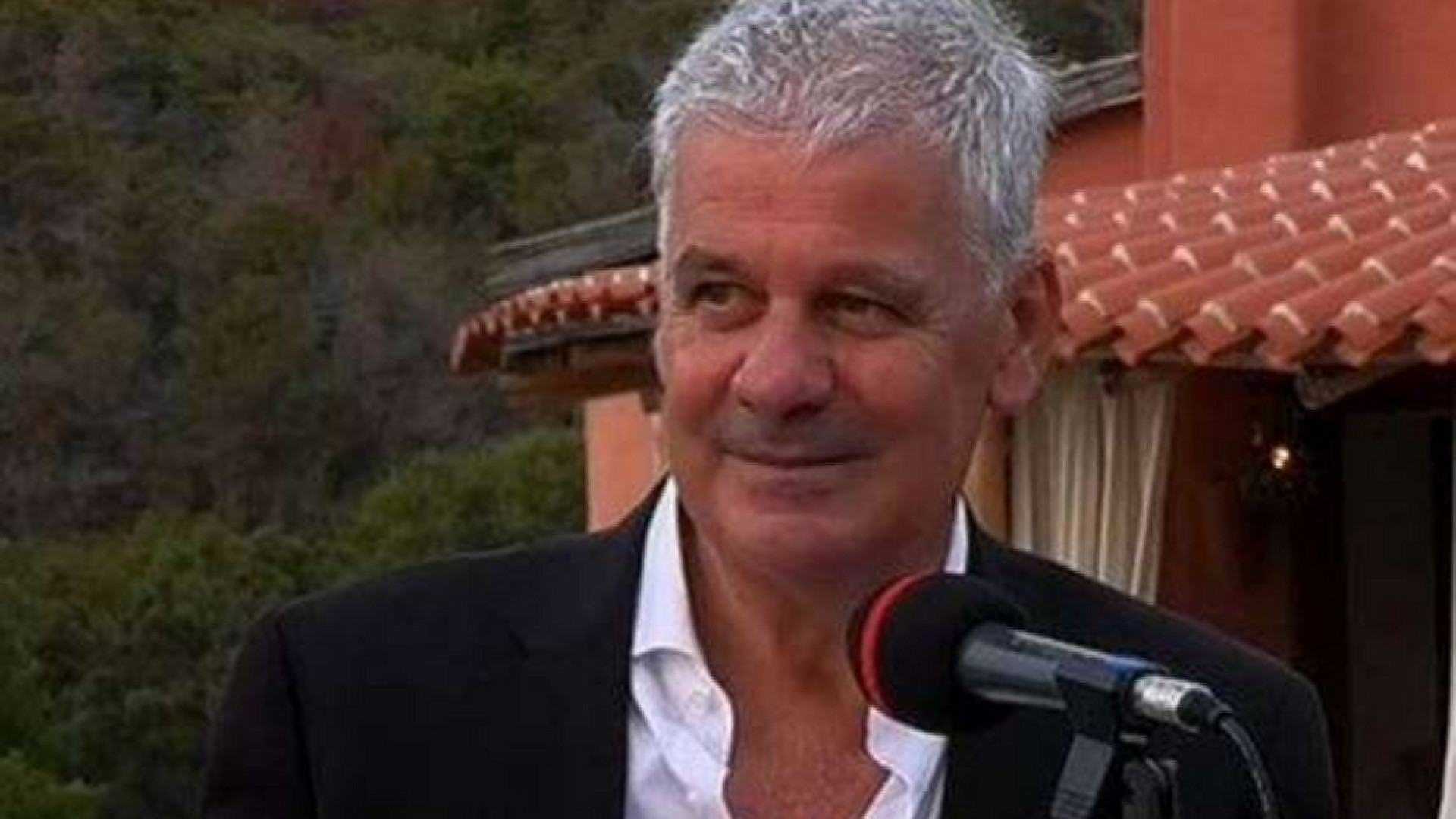 Immagine di La Costa Smeralda piange il suo parroco "speciale" don Raimondo