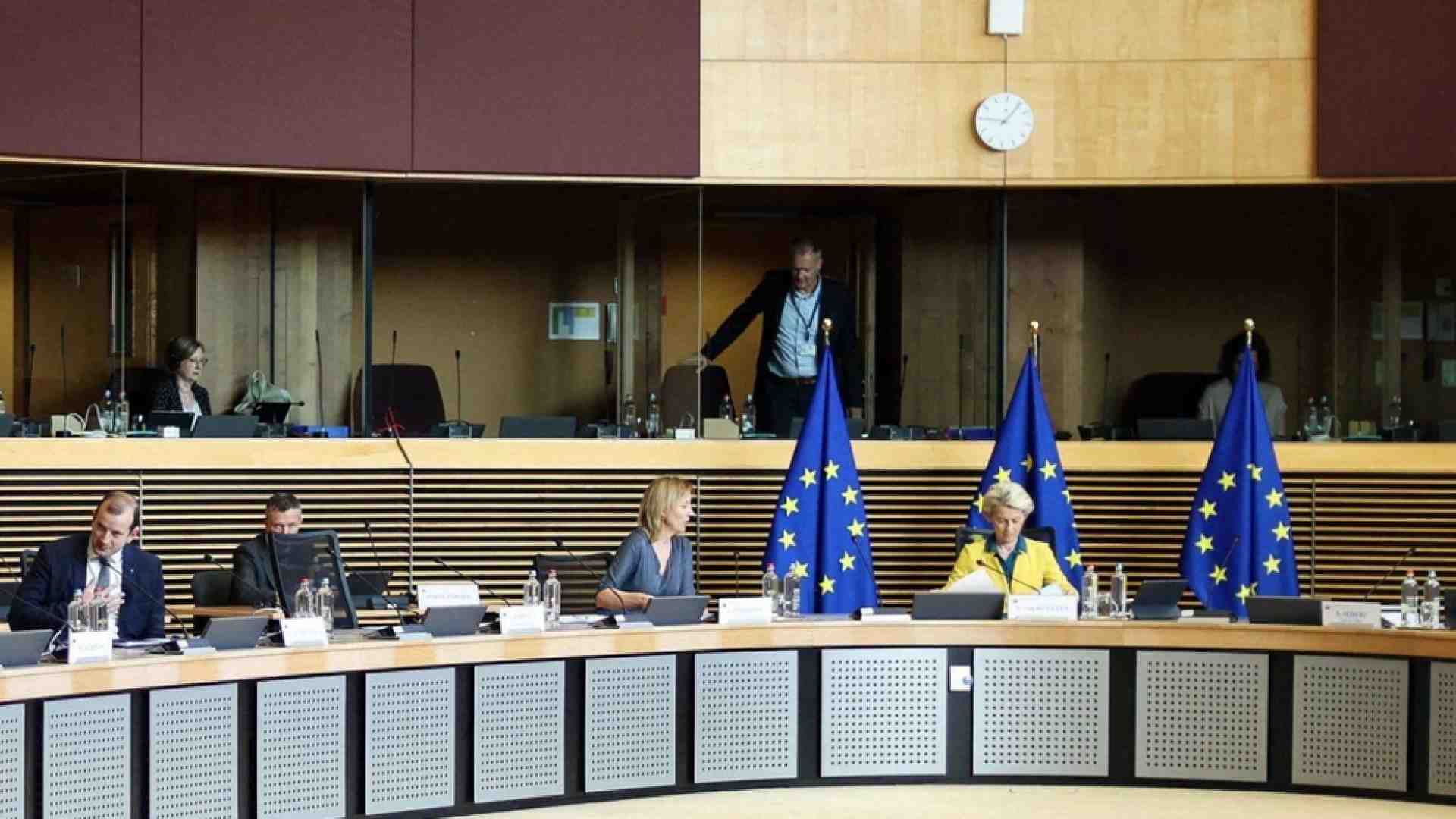 Immagine di Via libera all'Ucraina per la candidatura Ue. Ma non sarà facile, ecco perché