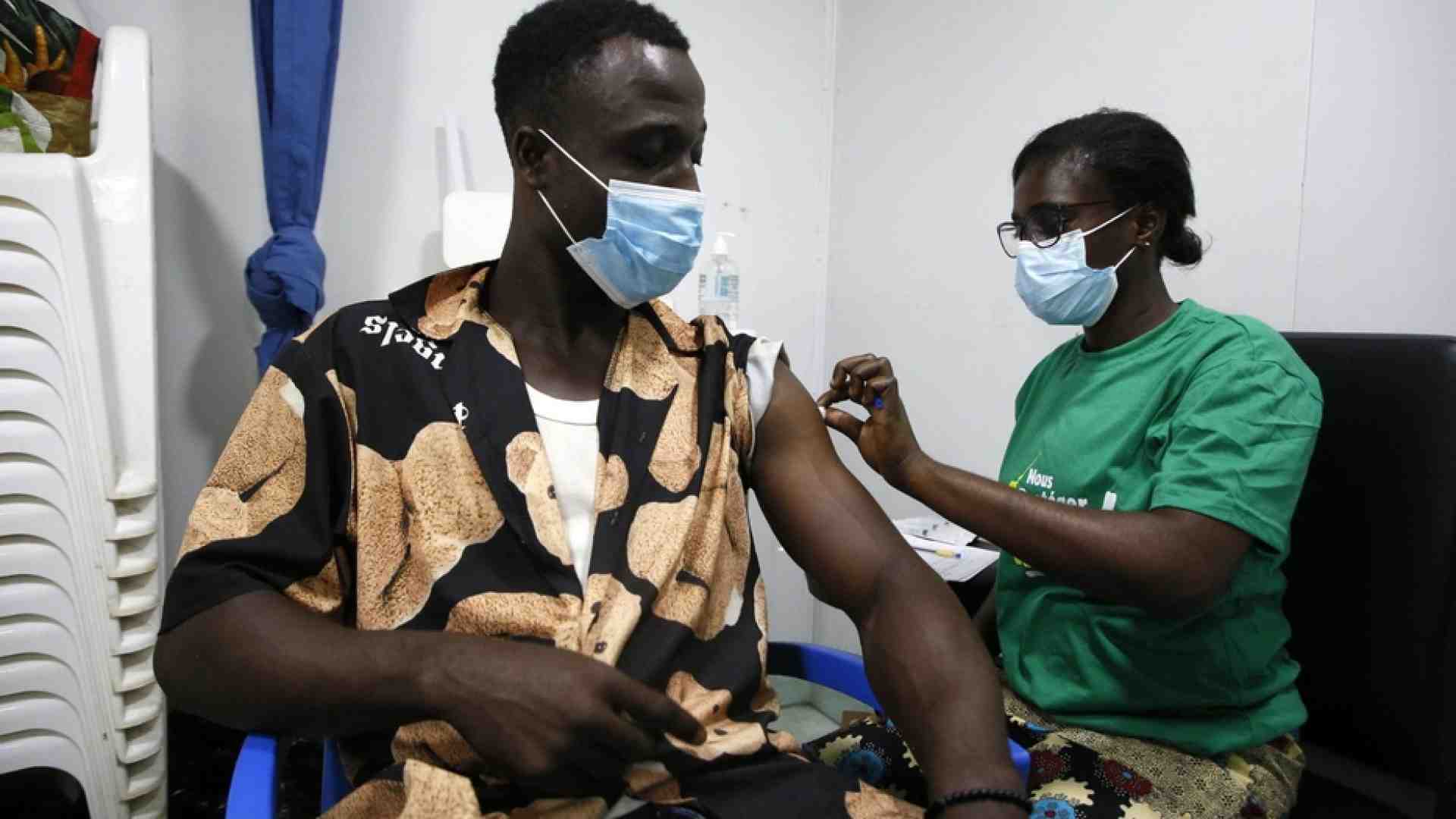 Immagine di Accordo per sospendere i brevetti sui vaccini per il Covid. Le Ong: è fasullo