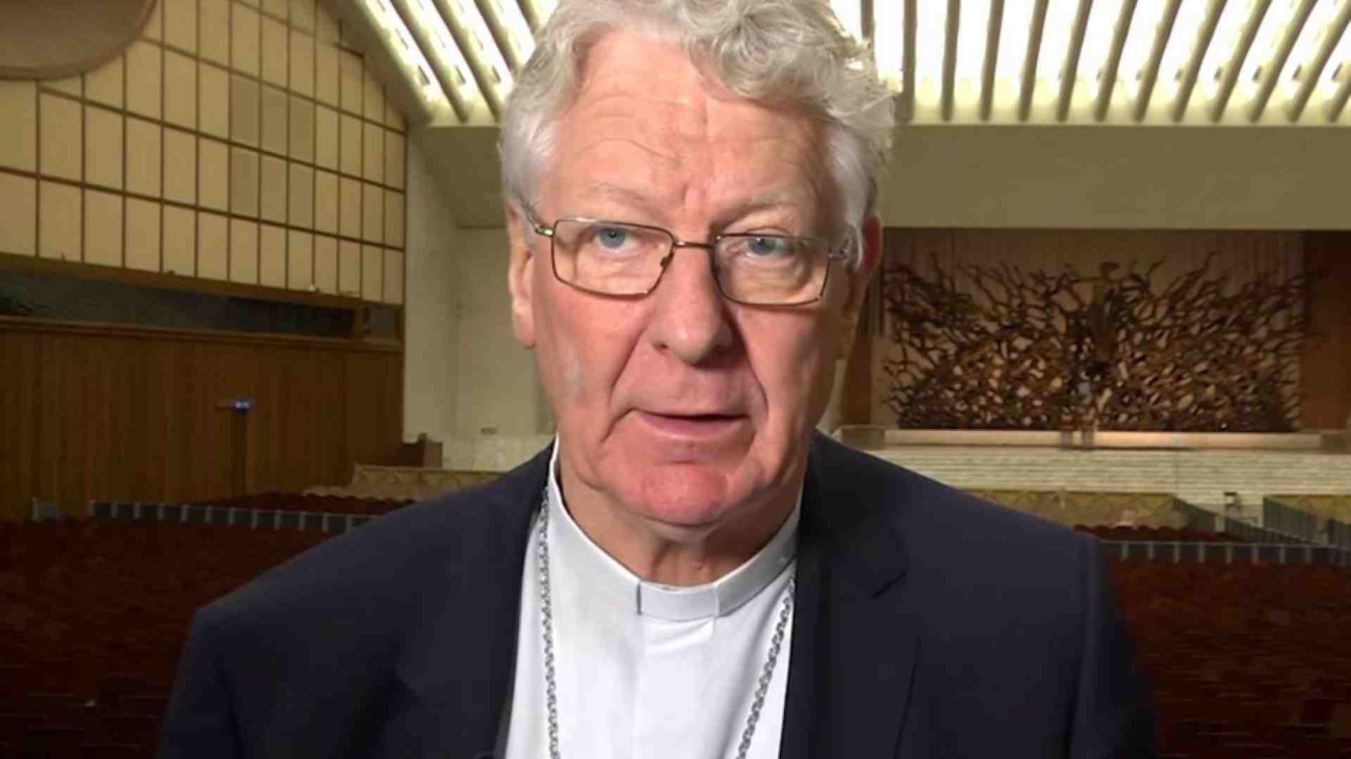 Immagine di Decisione choc del vescovo Van Looy: «Rinuncio al cardinalato». Il Papa accetta