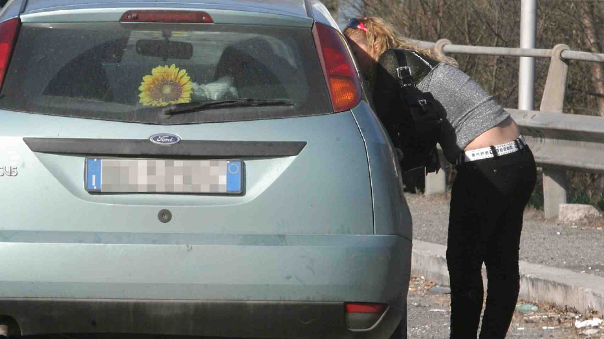 Immagine di «Punire i clienti»: la legge che vuole salvare le prostitute