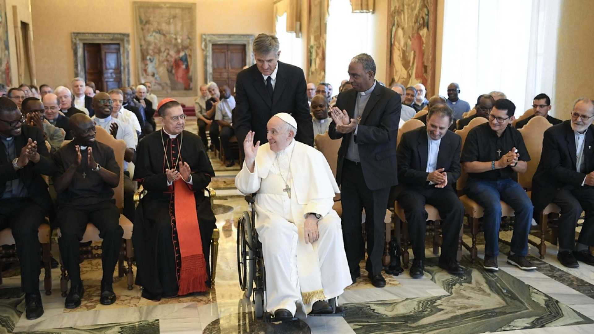Immagine di Il Papa: si evangelizza con lo stile di Dio che è gioia e misericordia