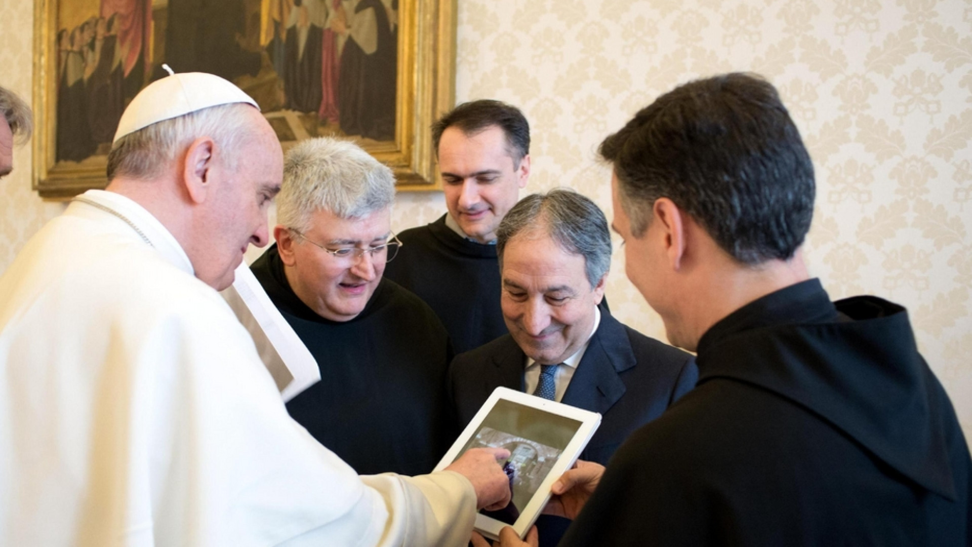 Immagine di Papa Francesco: ecco come abitare da cristiani il digitale