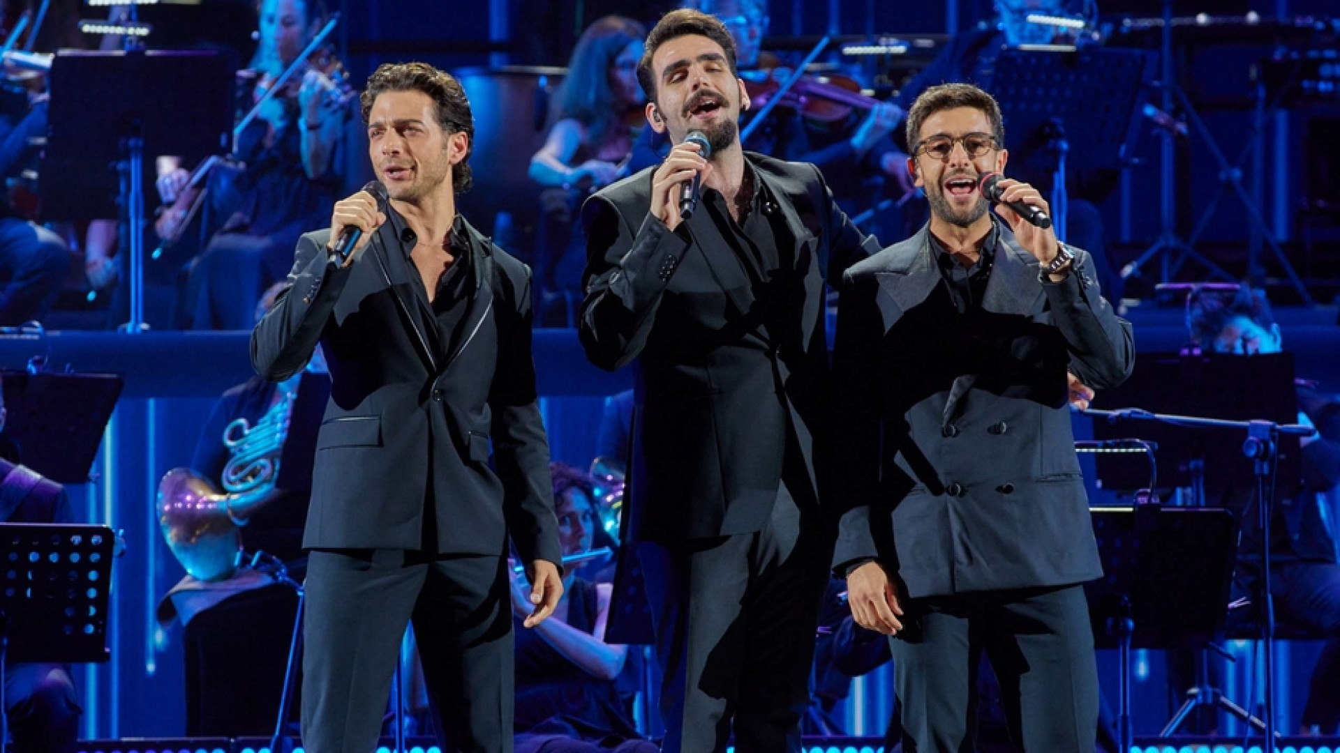 Immagine di Il Volo in famiglia a cantare dal Papa