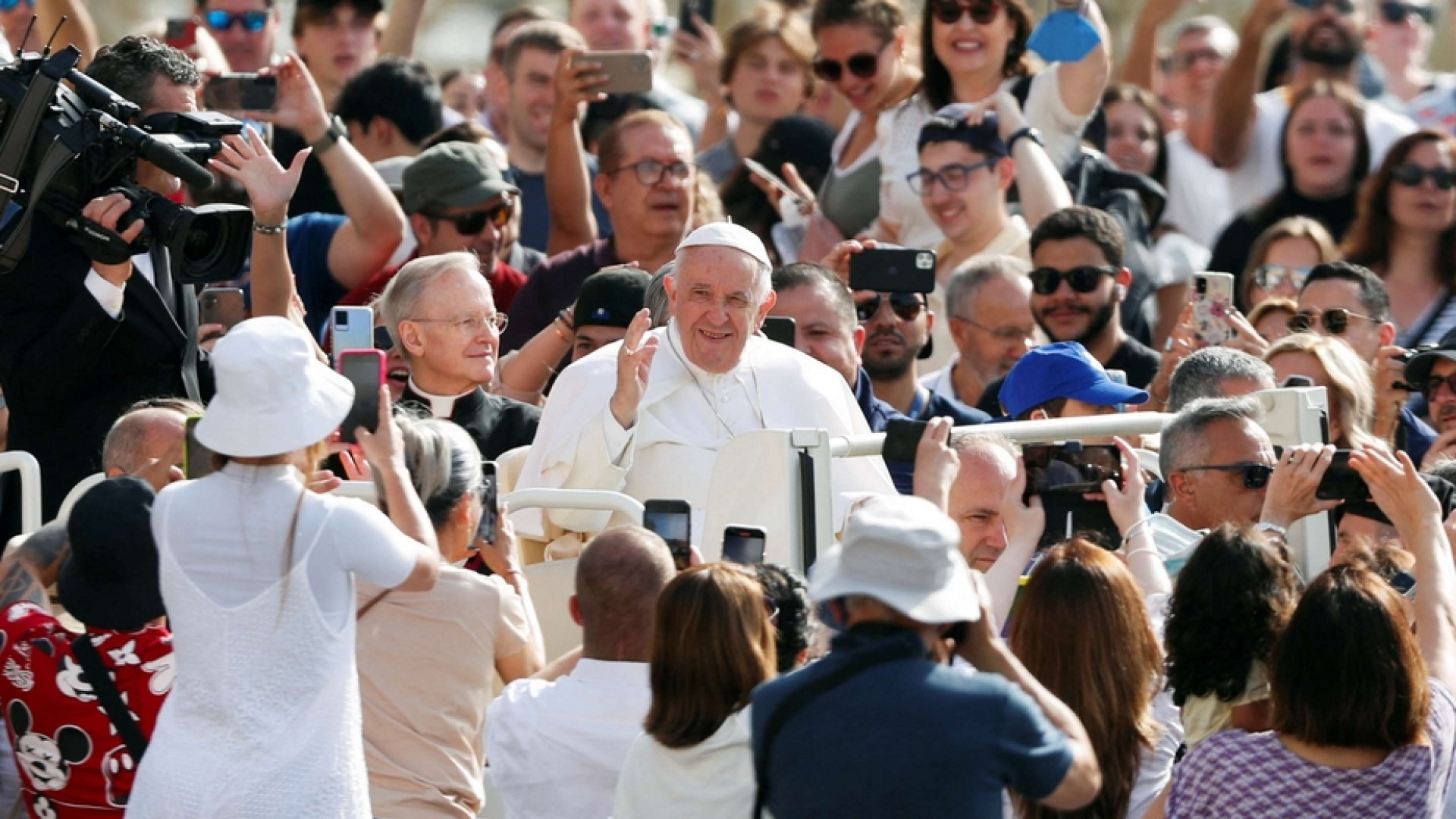 Immagine di Il Papa: sgomento per l'uccisione di due miei fratelli in Messico