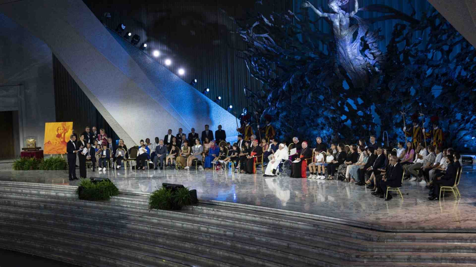 Immagine di Accoglienza, tradimenti e perdono. Il festival delle coppie “normali”