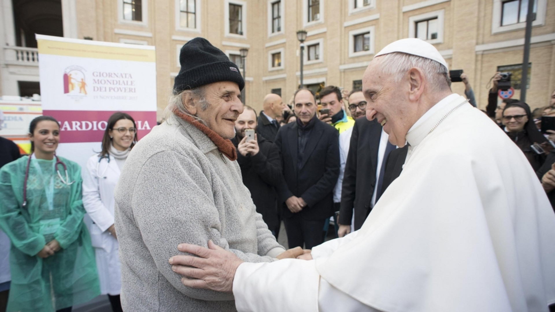 Immagine di Un nuovo mensile per l'Osservatore romano: sarà fatto da e per i poveri