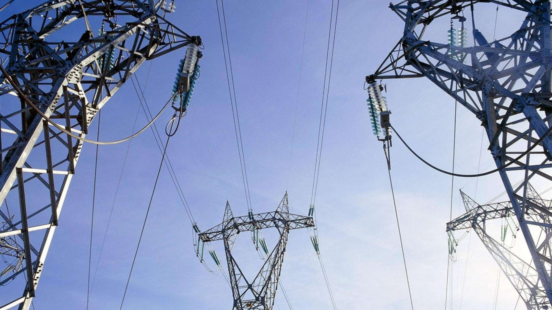 Immagine di Verso nuovi pesanti rincari per luce e gas: +17% l'elettricità, +27% il metano