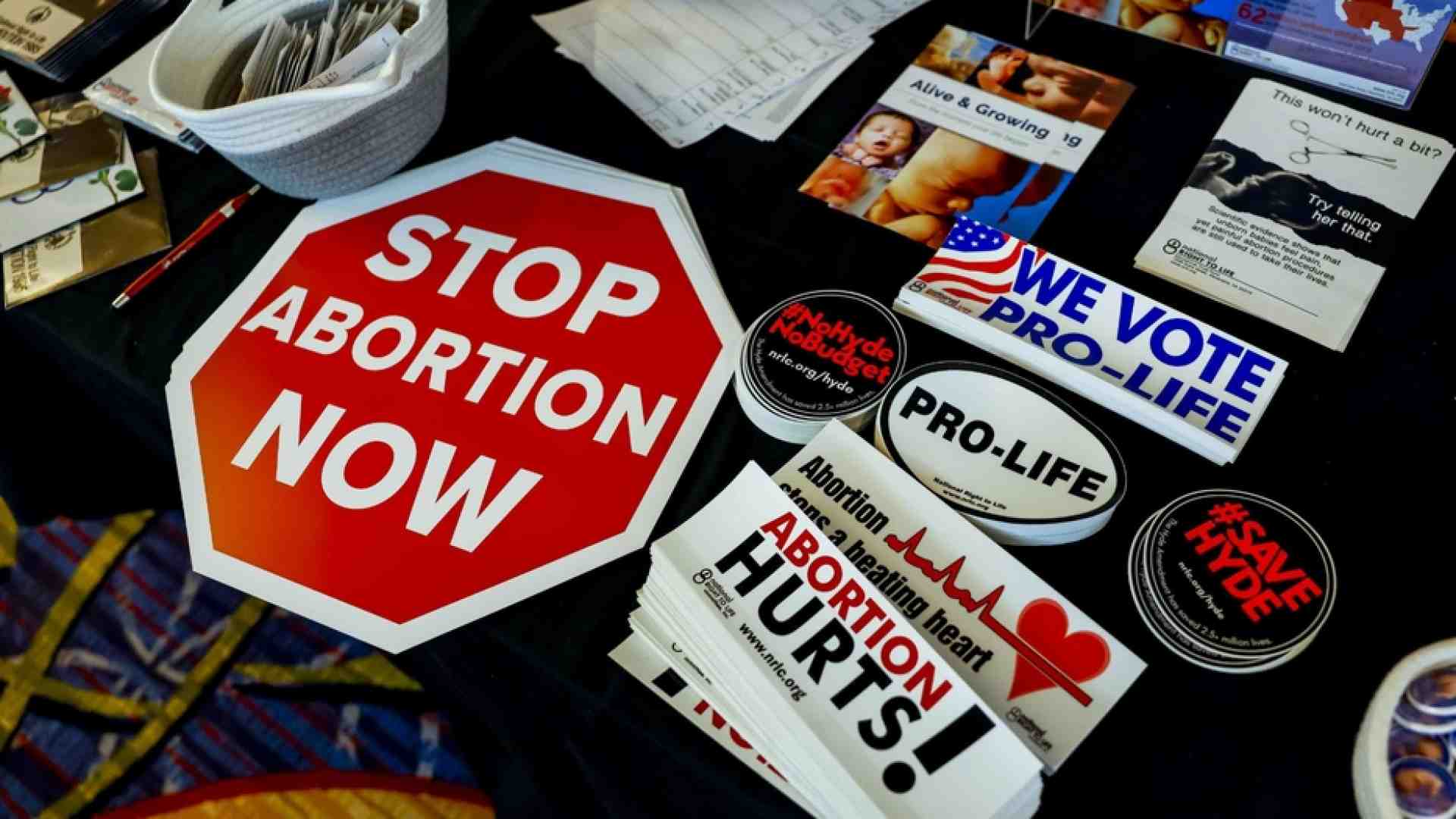 Immagine di Aborto, i vescovi Usa: «Un momento storico. Ora ogni donna abbia sostegno»