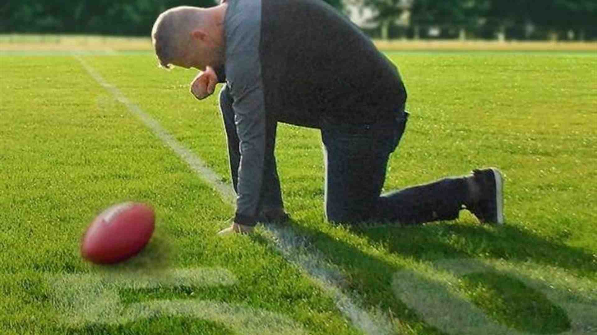 Immagine di Si può pregare in campo: la Corte Suprema dà ragione al coach