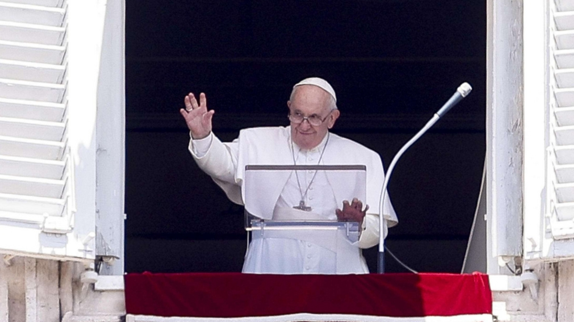 Immagine di Il Papa: folle guerra, preghiamo senza stancarci per la pace