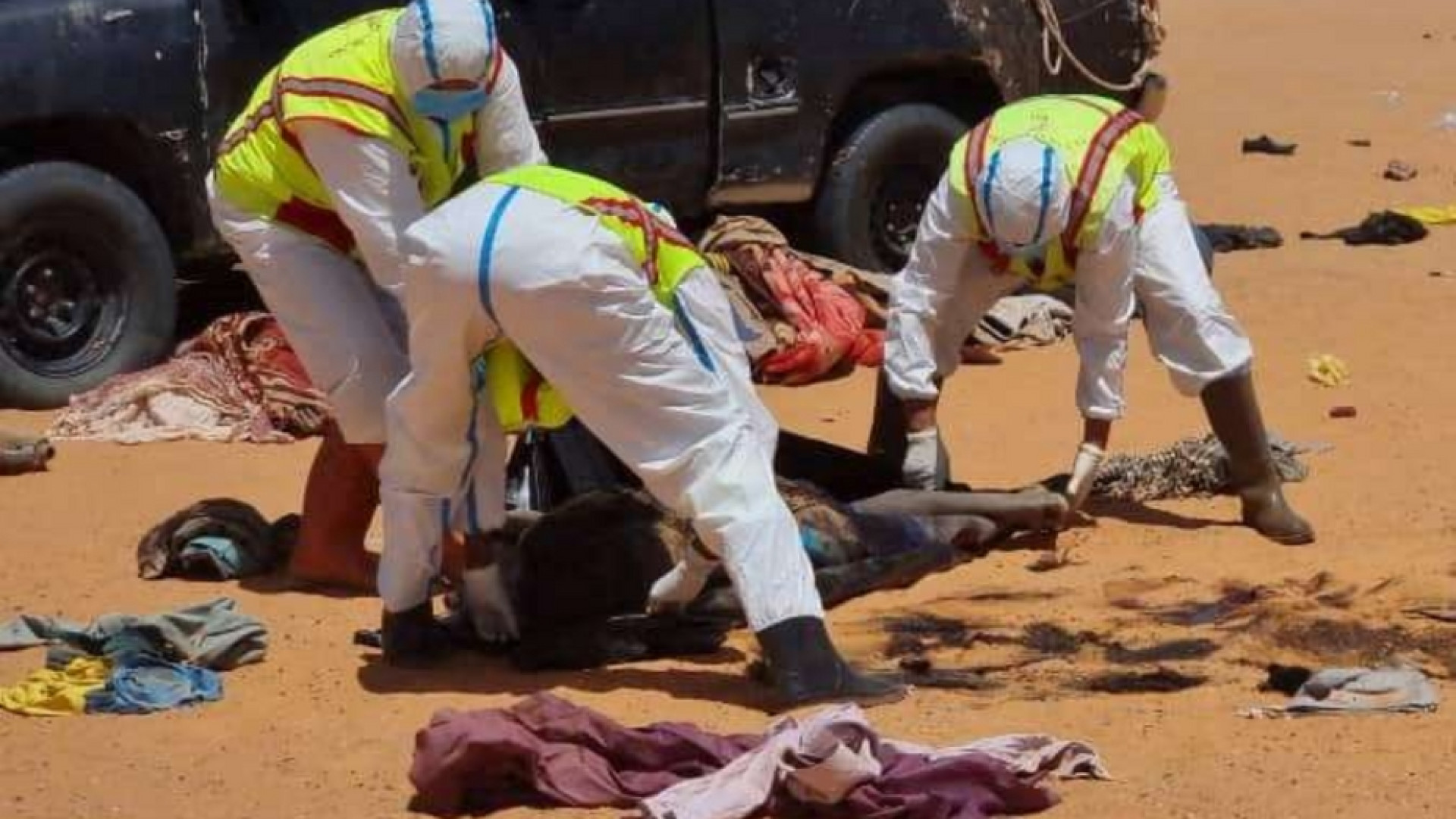 Immagine di I corpi di 20 migranti nel deserto della Libia: morti di sete da 14 giorni