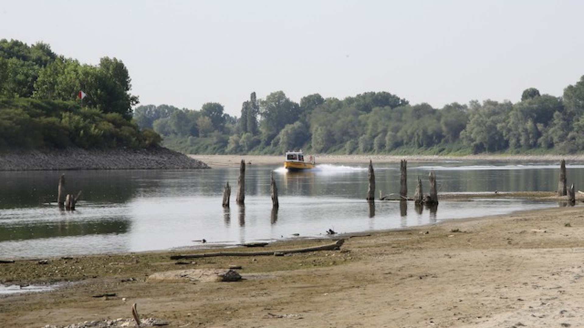Immagine di Portata mai così bassa, ancora in calo. Oggi è 120 metri cubi al secondo, nel 2003 era a 200