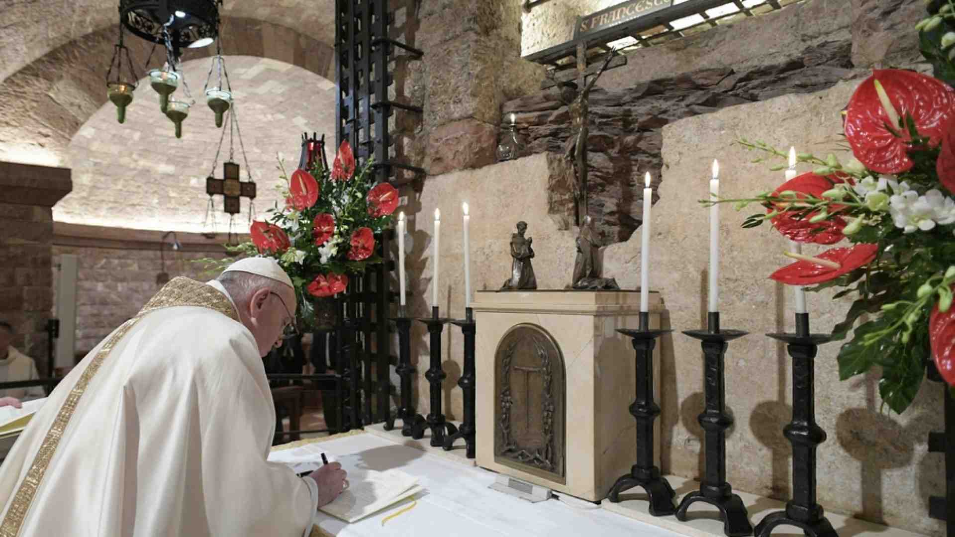 Immagine di Il Papa il 24 settembre ad Assisi. E il 25 a Matera al Congresso Eucaristico