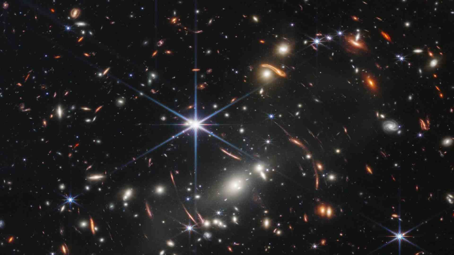 Immagine di Ecco la prima foto del telescopio Webb. Ci porta a 13 miliardi di anni fa