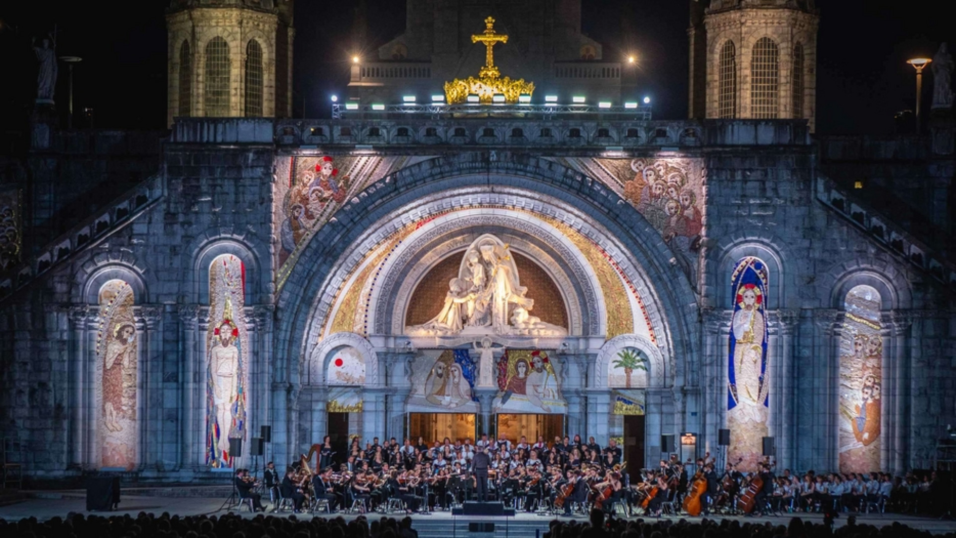Immagine di A Lourdes con Muti risuonano note e fede