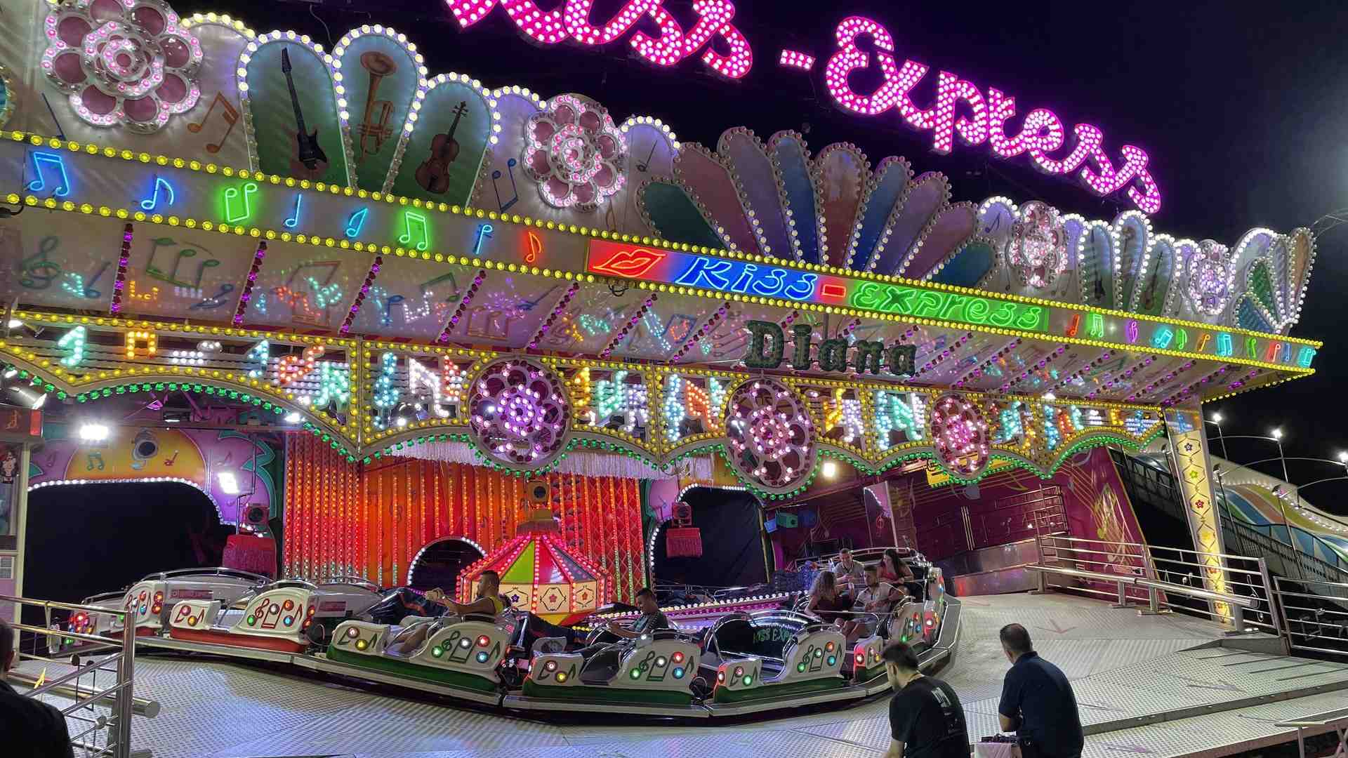 Immagine di Altro giro in giostra per non spegnere le luci del Luna Park
