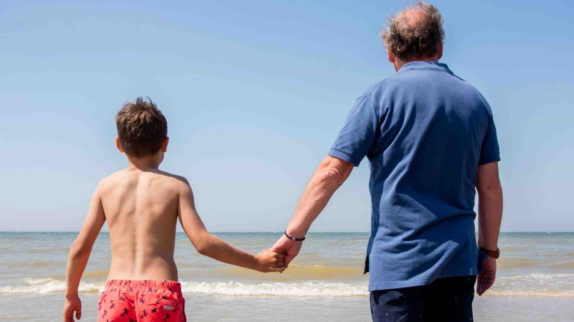 Immagine di Perché vivere con un bravo nonno può decidere di una vita