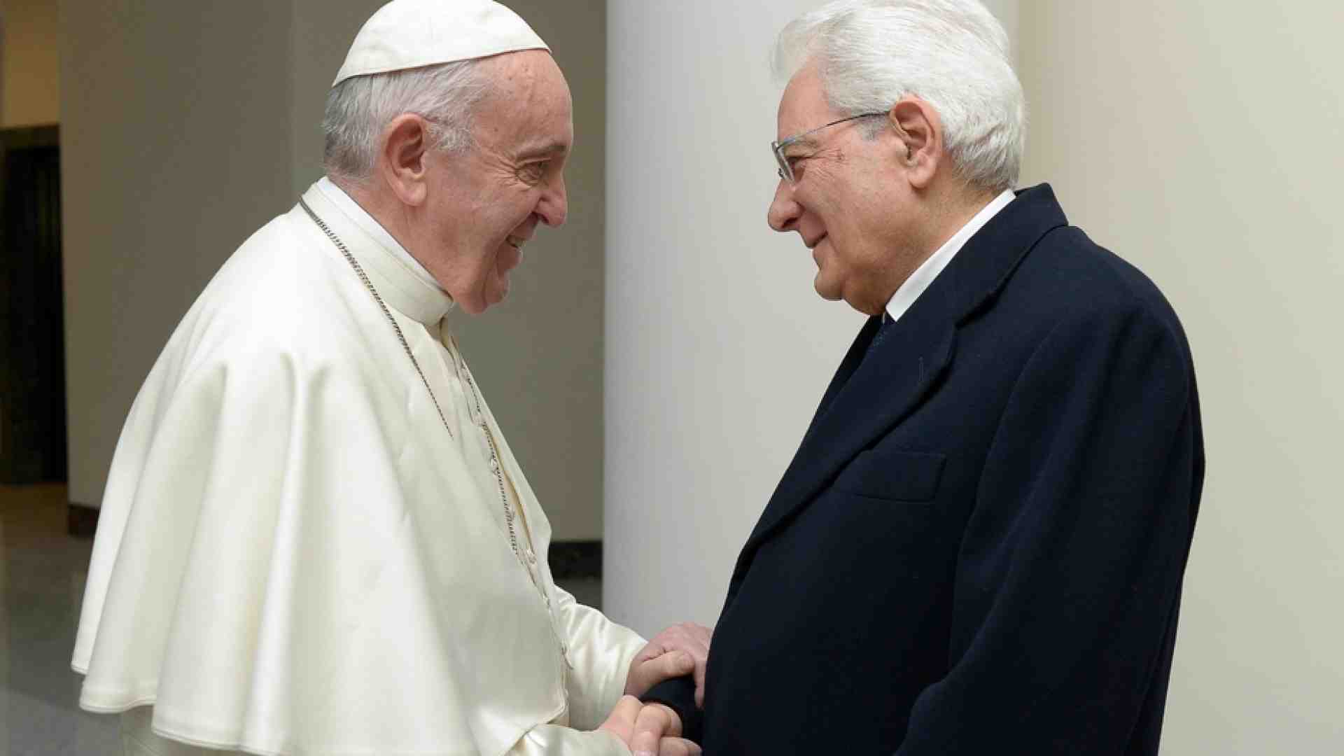 Immagine di Gli 81 anni di Mattarella. Il Papa: suo contributo all'Italia fondamentale