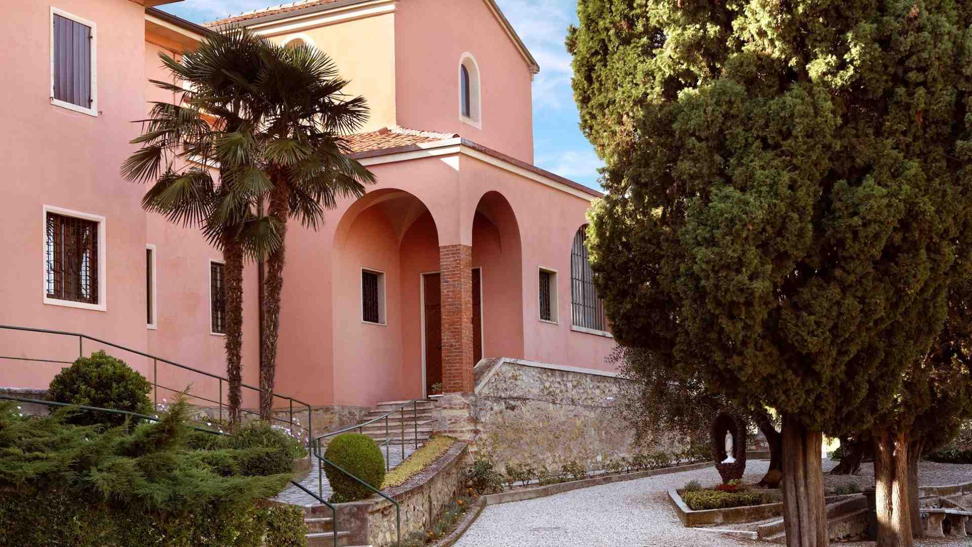 Immagine di Le Carmelitane scalze salutano e ringraziano
