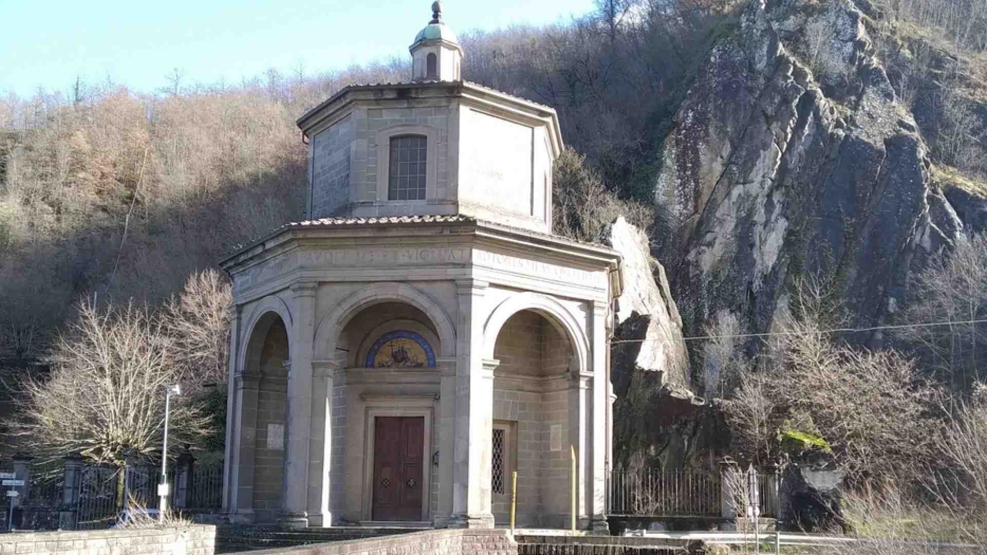 Immagine di La Madonna del Ponte, patrona della pallacanestro
